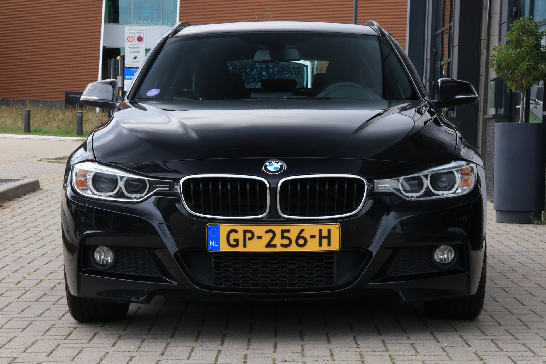 Foto van BMW 320i