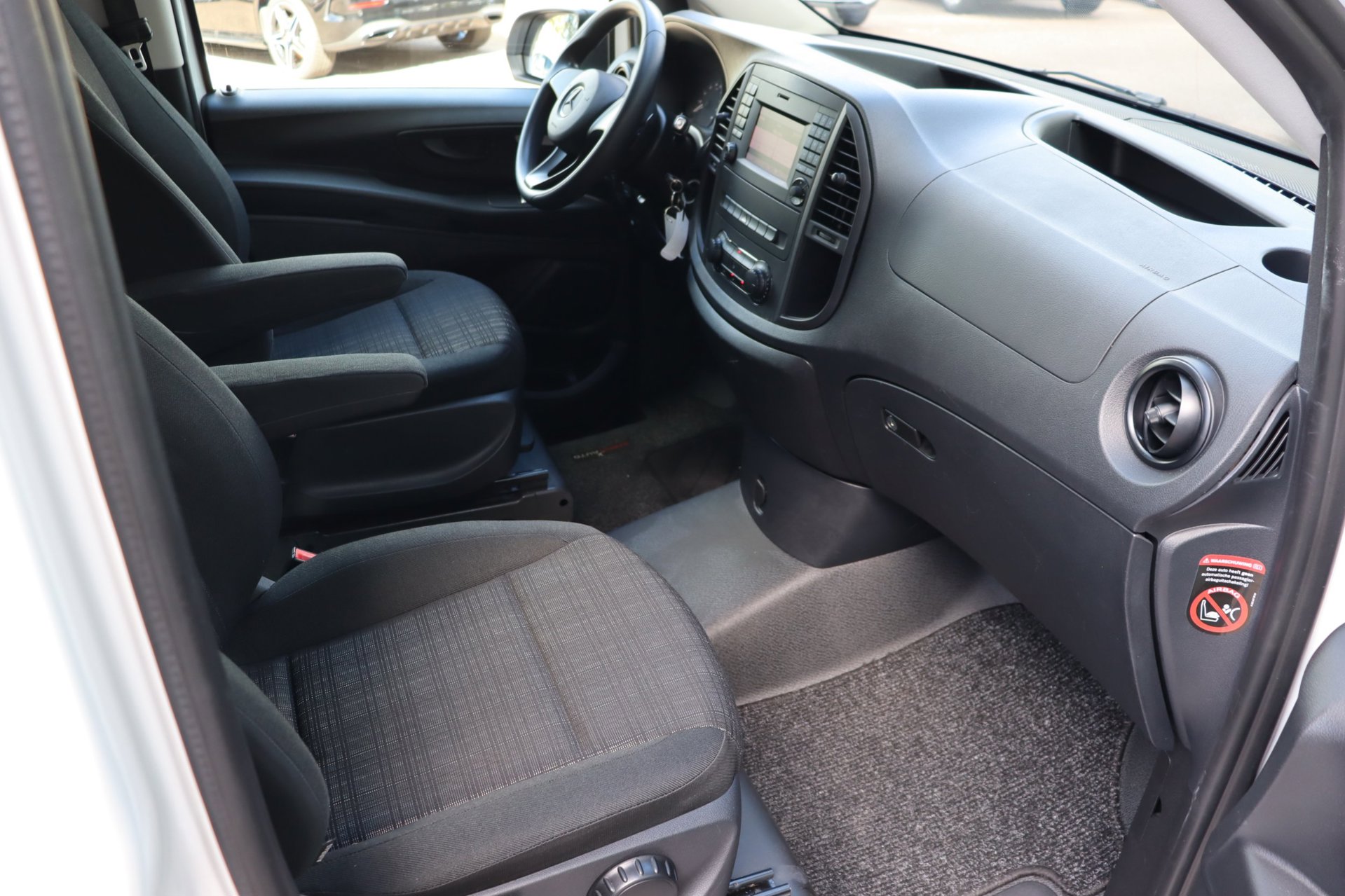 Foto van Mercedes-Benz Evito Tourer