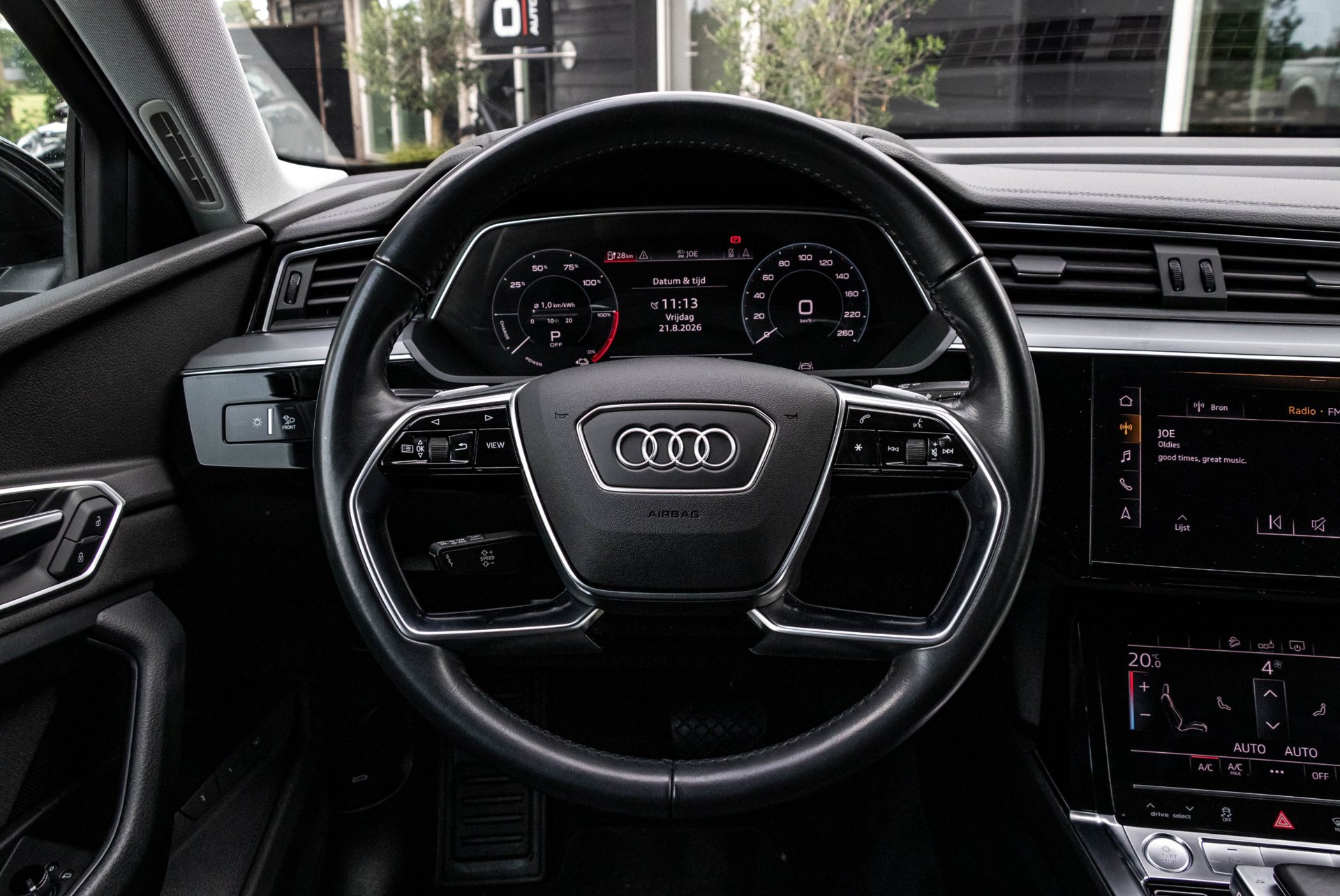 Foto van Audi E-tron