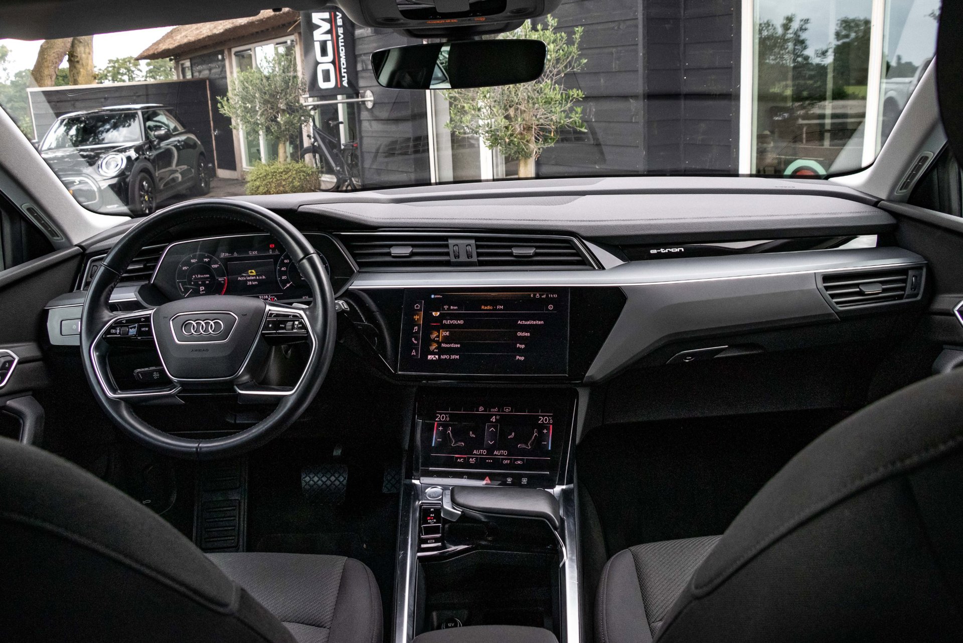 Foto van Audi E-tron