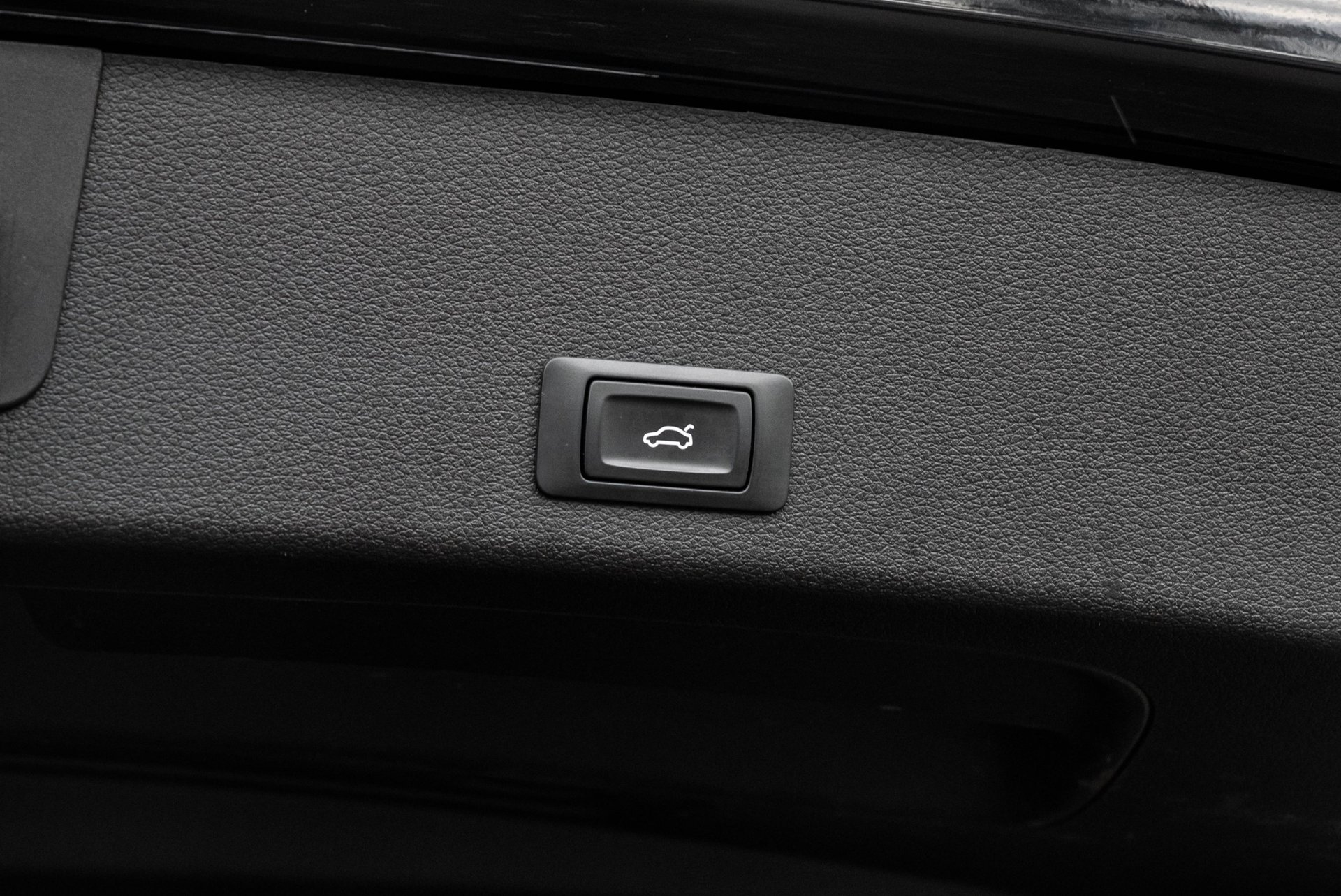 Foto van Audi E-tron