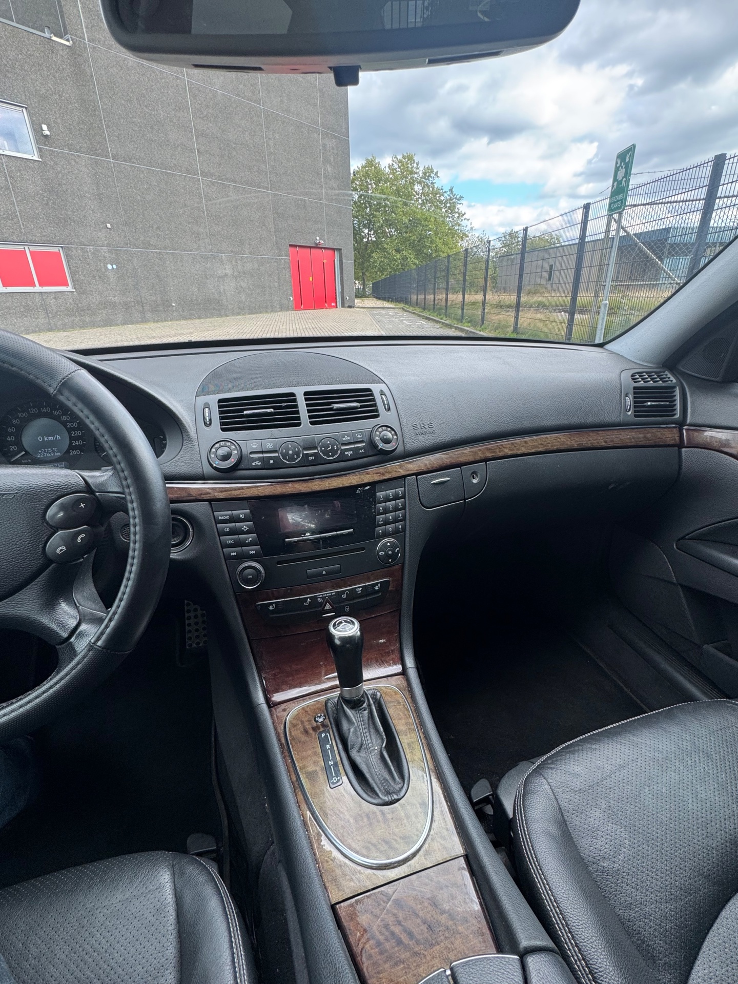 Foto van Mercedes-Benz E 280