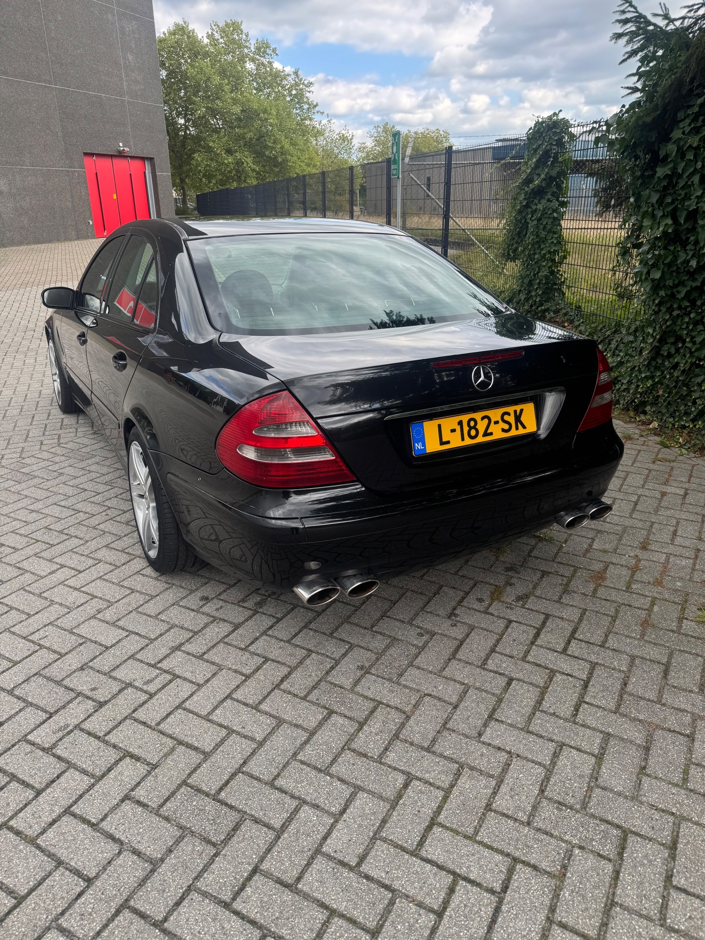 Foto van Mercedes-Benz E 280