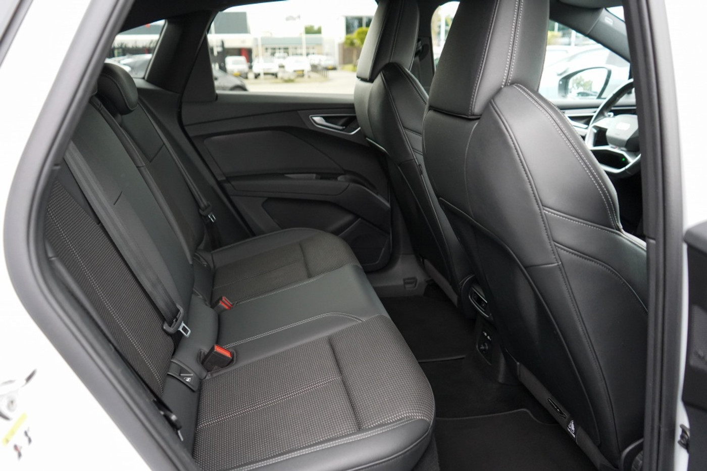 Foto van Audi Q4 Sportback 35 E-tron