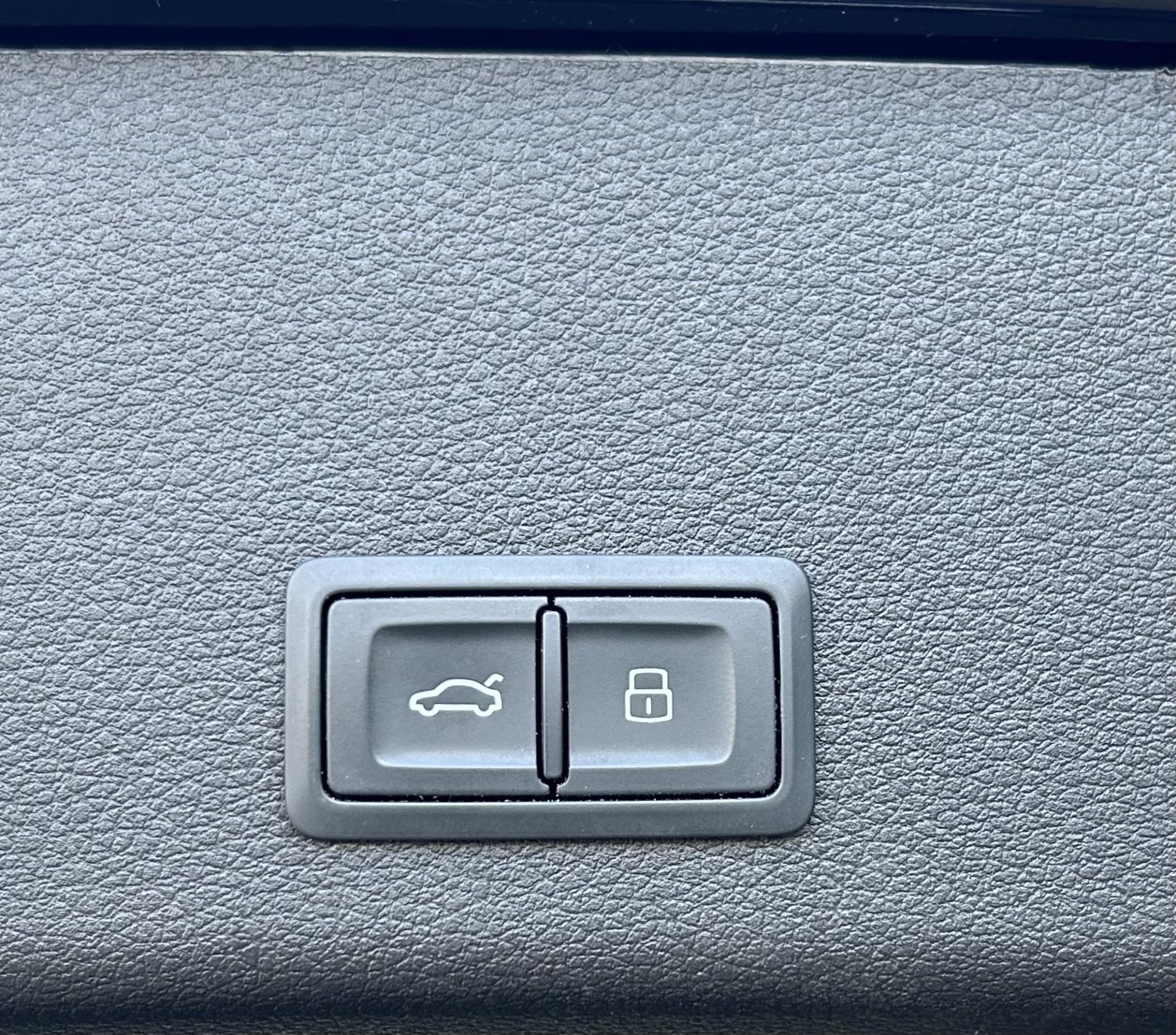 Foto van Audi Audi E-tron