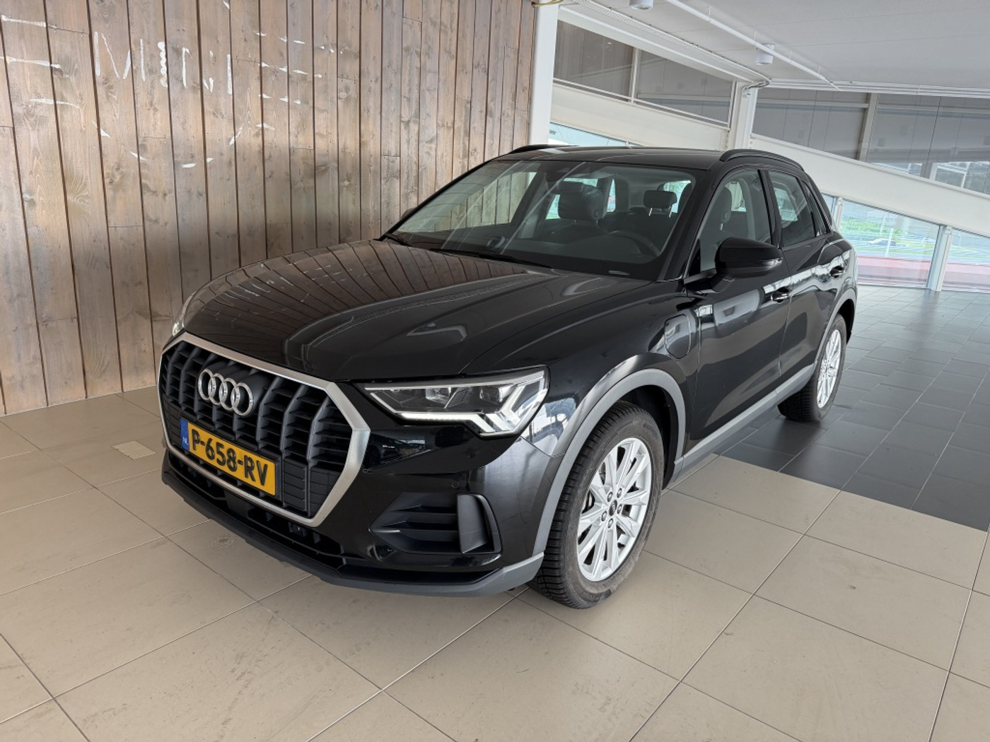 Audi Q3 E-tron 45 TFSI e Advanced edition 2022 - voorkant