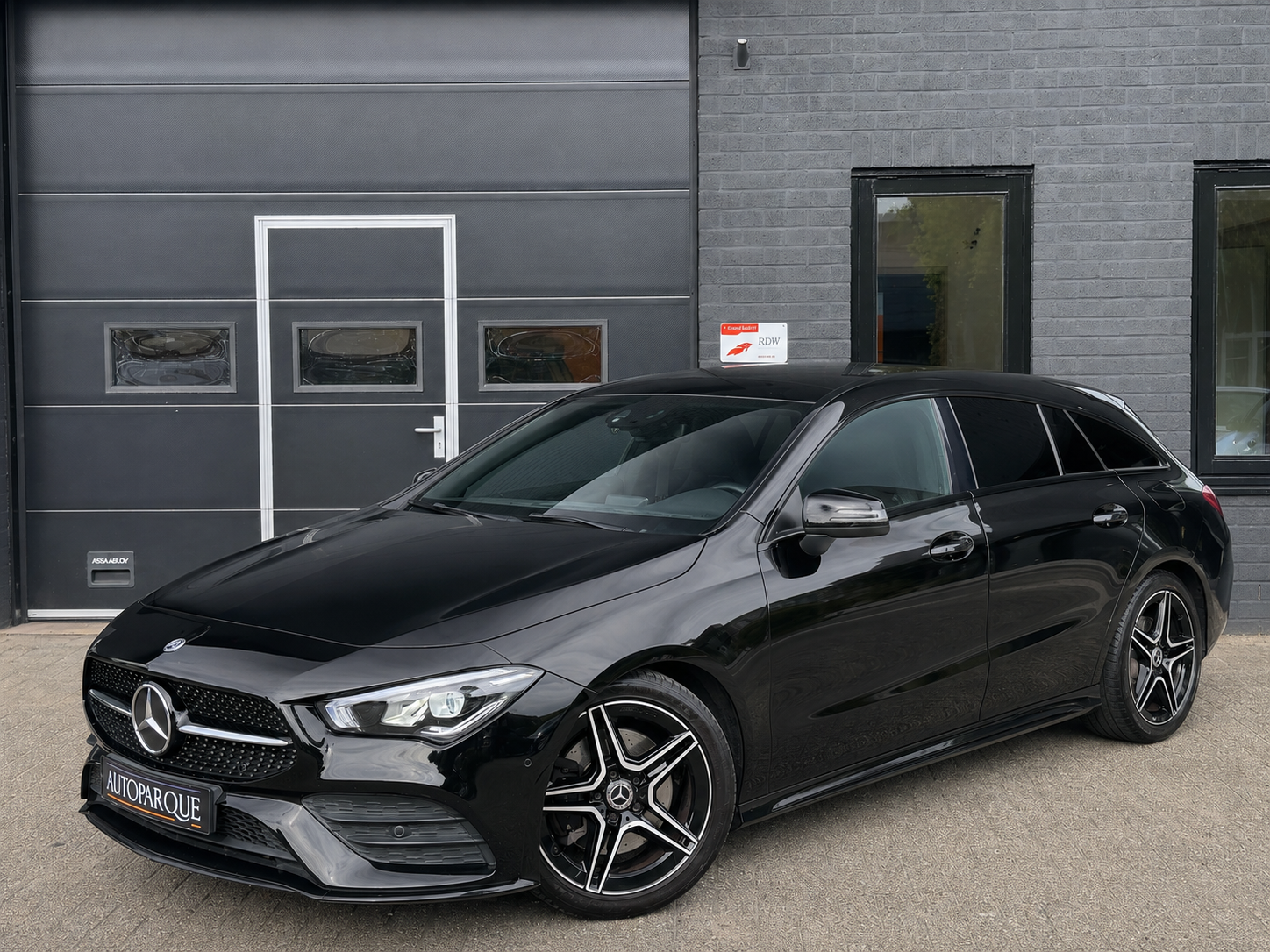 Mercedes-Benz Cla-klasse Shooting Brake 200 Bns Sol. AMG 2020 - voorkant