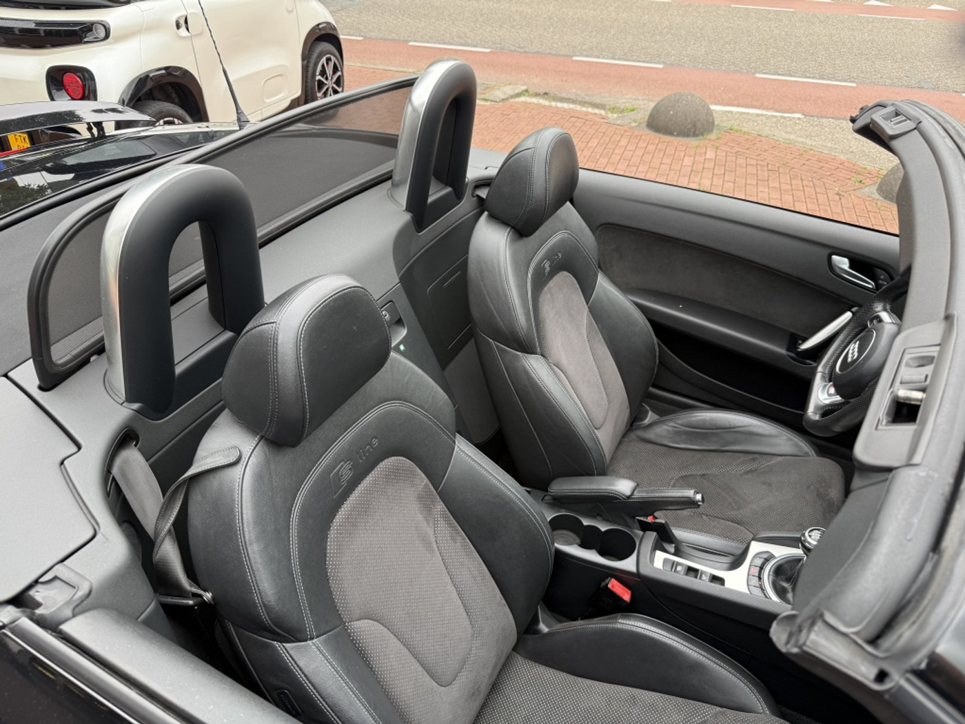 Foto van Audi TT Roadster