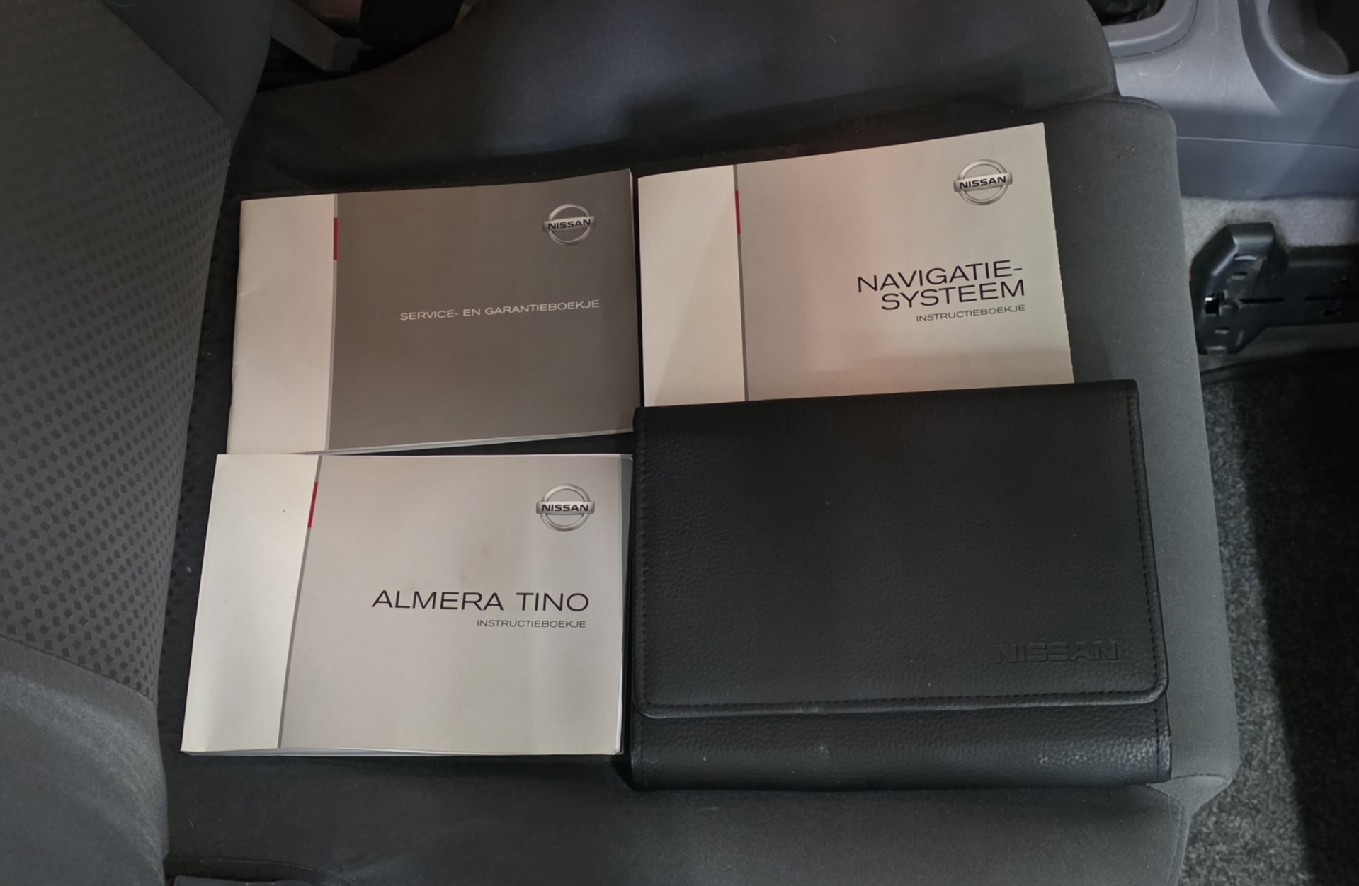 Foto van Nissan Nissan Almera Tino