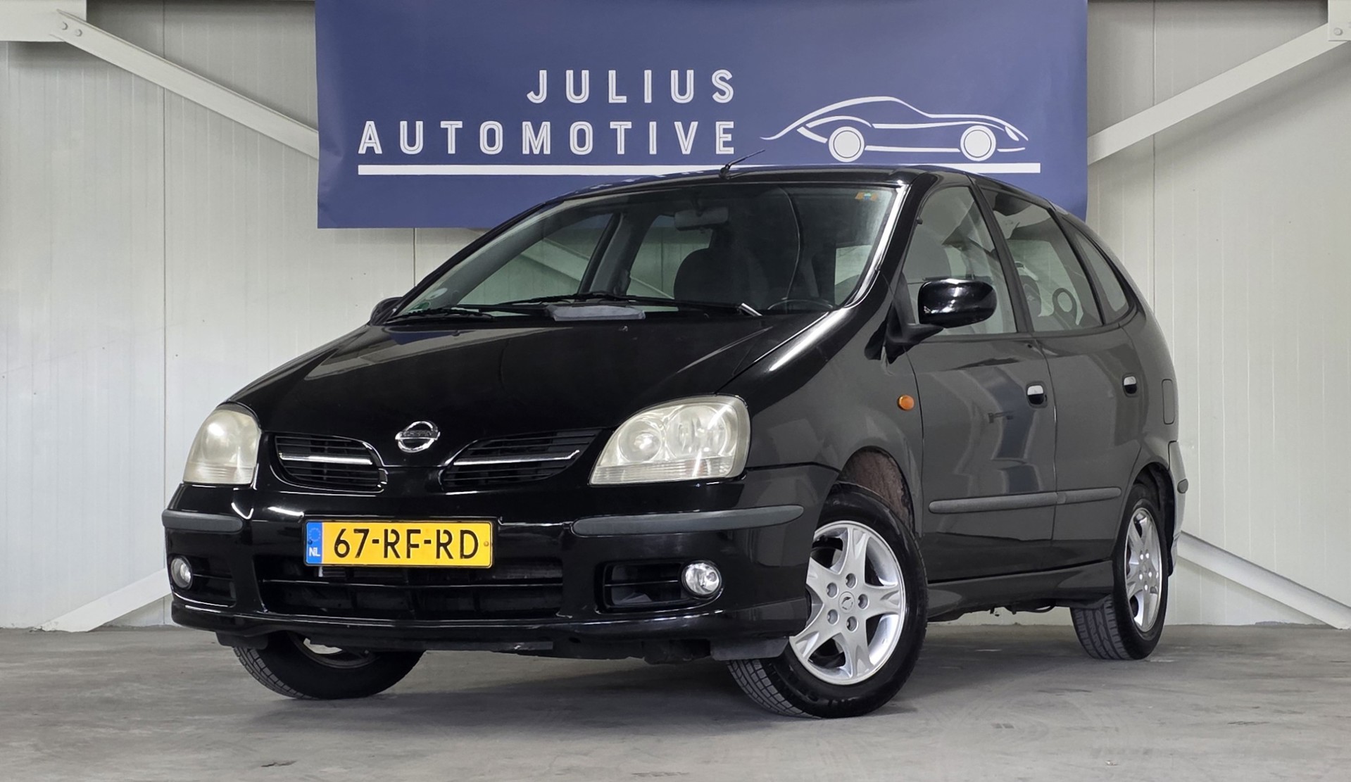 Nissan Nissan Almera Tino 1.8 Acenta Navi Camera Trekhaak Airco Garantie! 2005 - voorkant