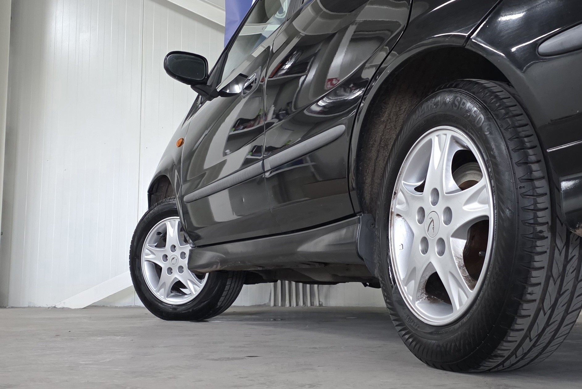 Foto van Nissan Nissan Almera Tino
