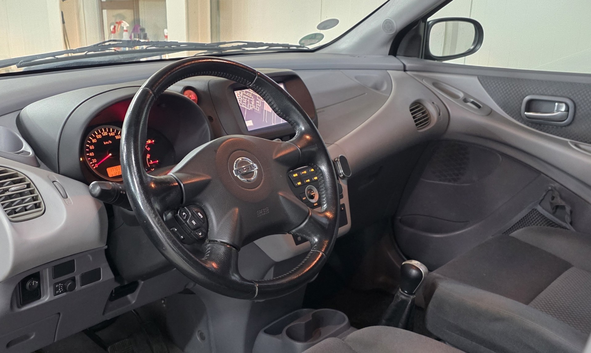 Foto van Nissan Nissan Almera Tino