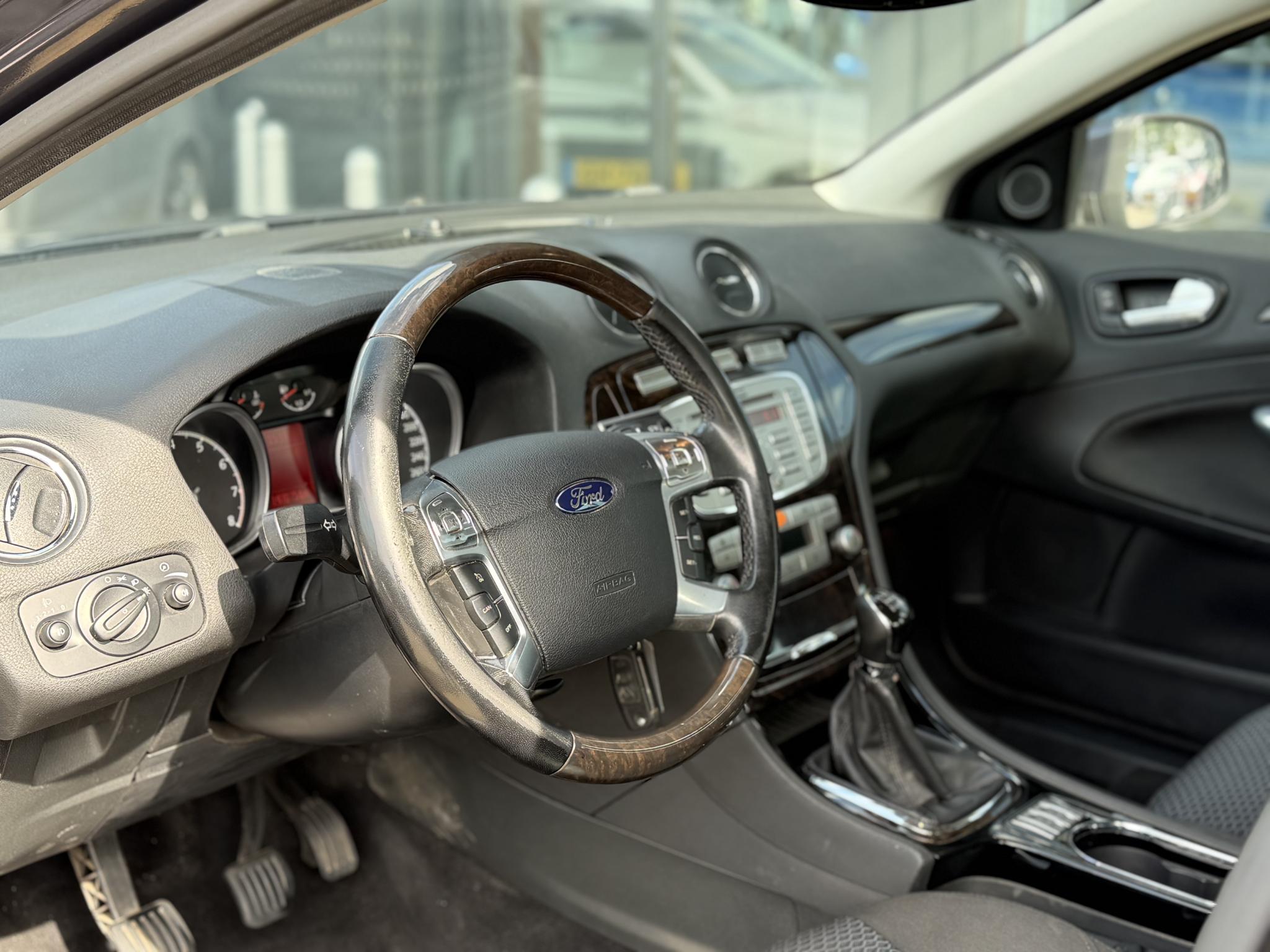 Foto van Ford Mondeo