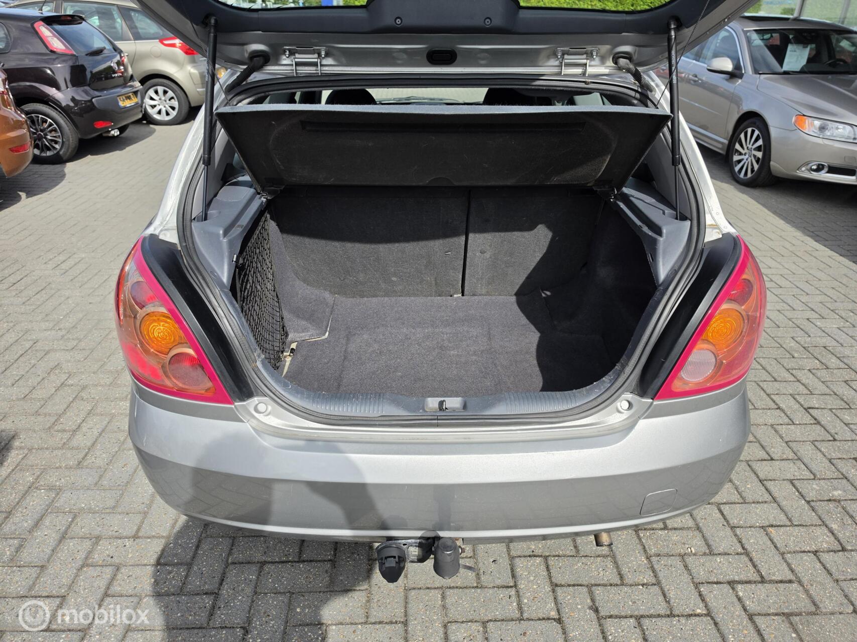 Foto van Nissan Nissan Almera