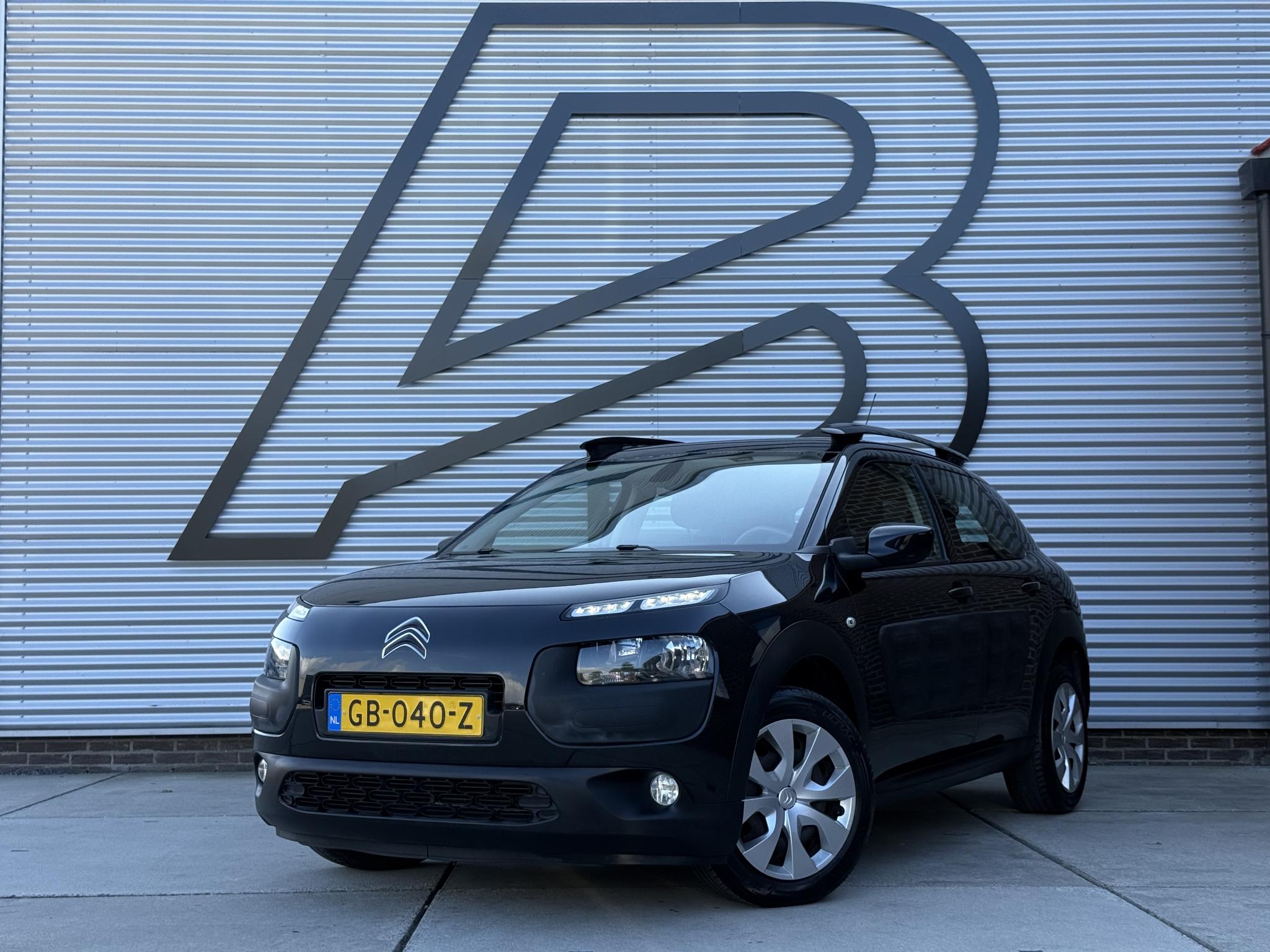 Citroen C4 Cactus 1.2 PureTech Business 2015 - voorkant