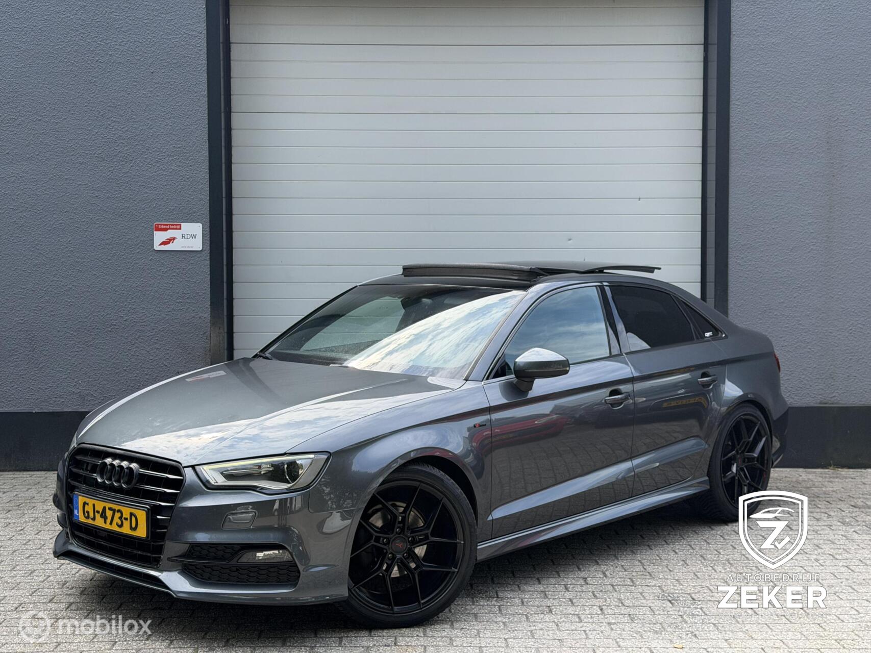 Audi A3 Limousine 1.4 TFSI CoD Pro Line S / Pano / 230 PK / 2015 - voorkant