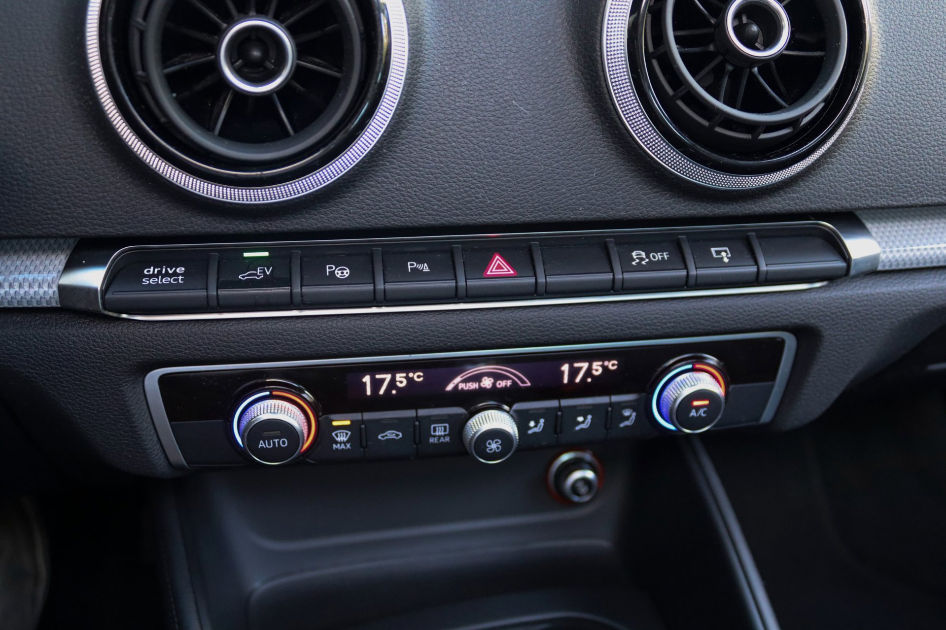 Foto van Audi A3 Sportback E-tron