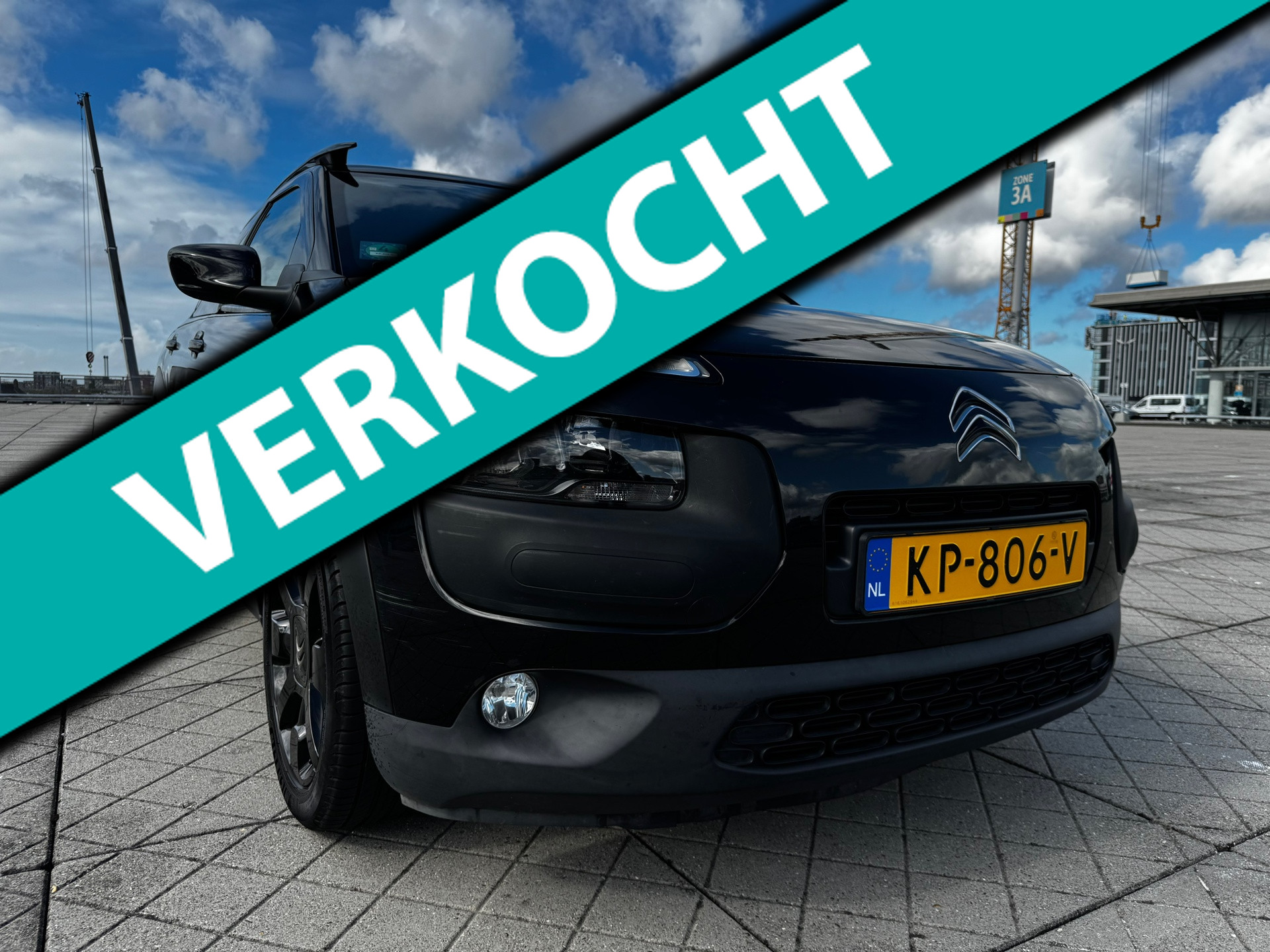 Citroen C4 Cactus 1.2 PureTech Shine CRUISE CLIMA CAMERA NAP 2016 - voorkant
