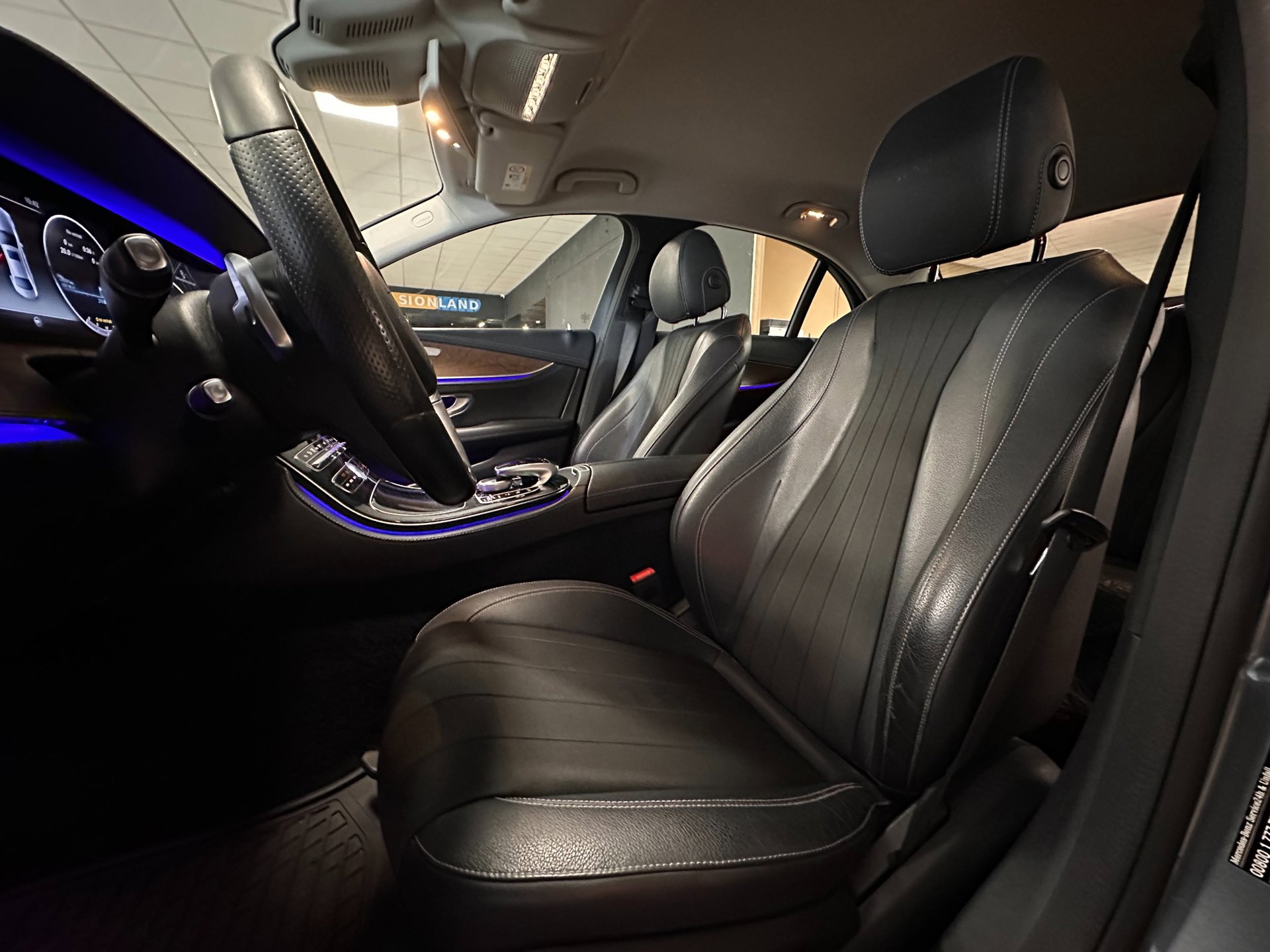 Foto van Mercedes-Benz E 200