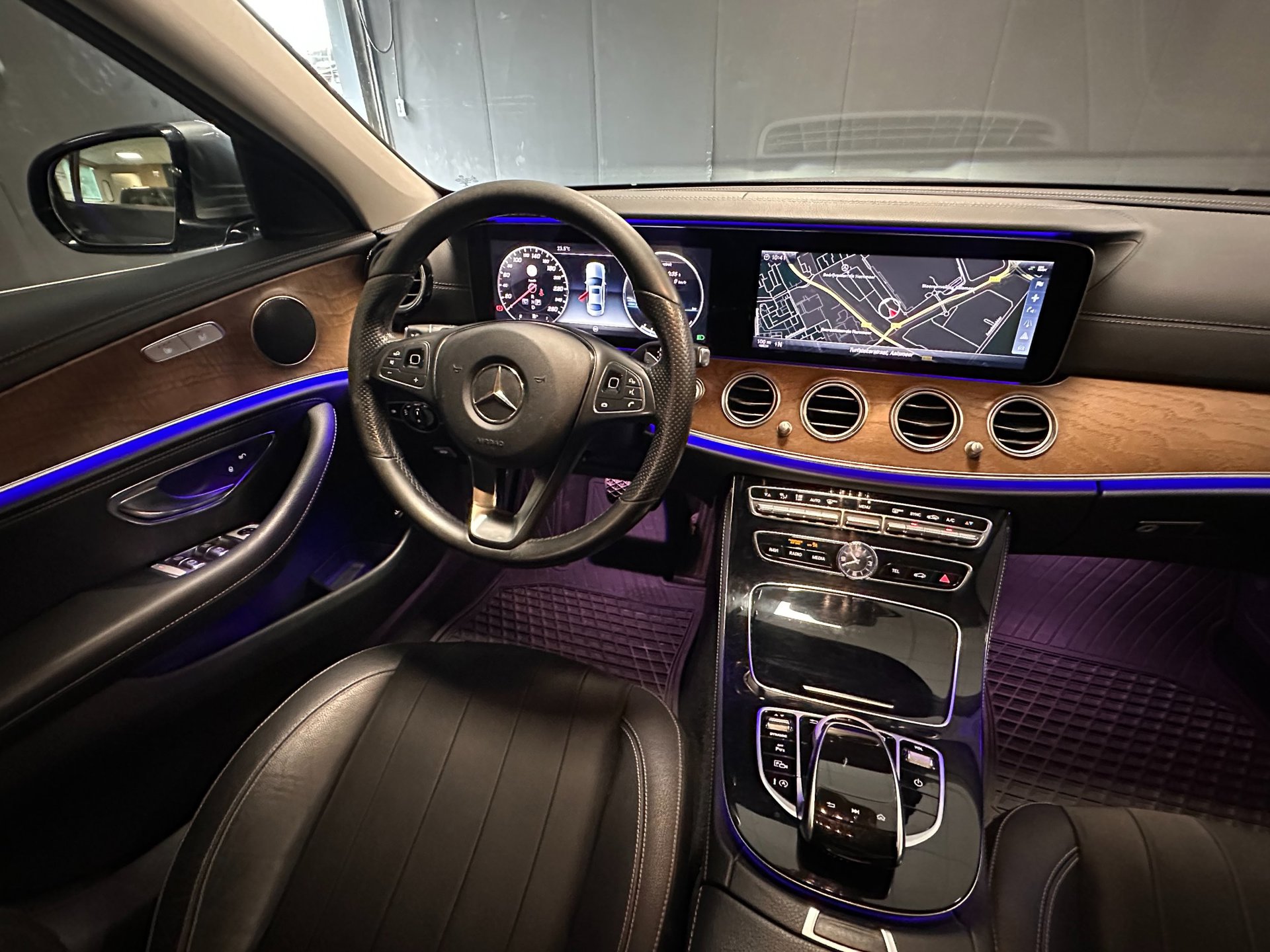 Foto van Mercedes-Benz E 200
