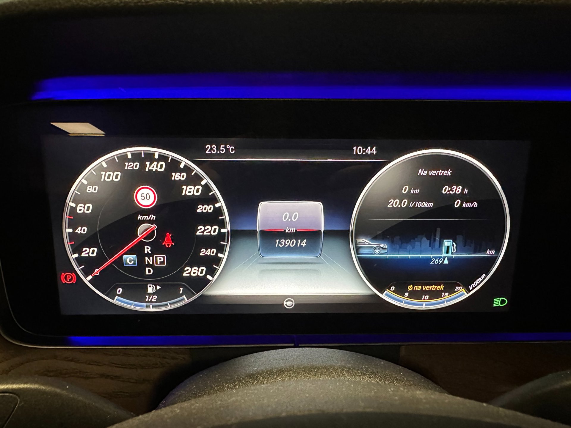 Foto van Mercedes-Benz E 200