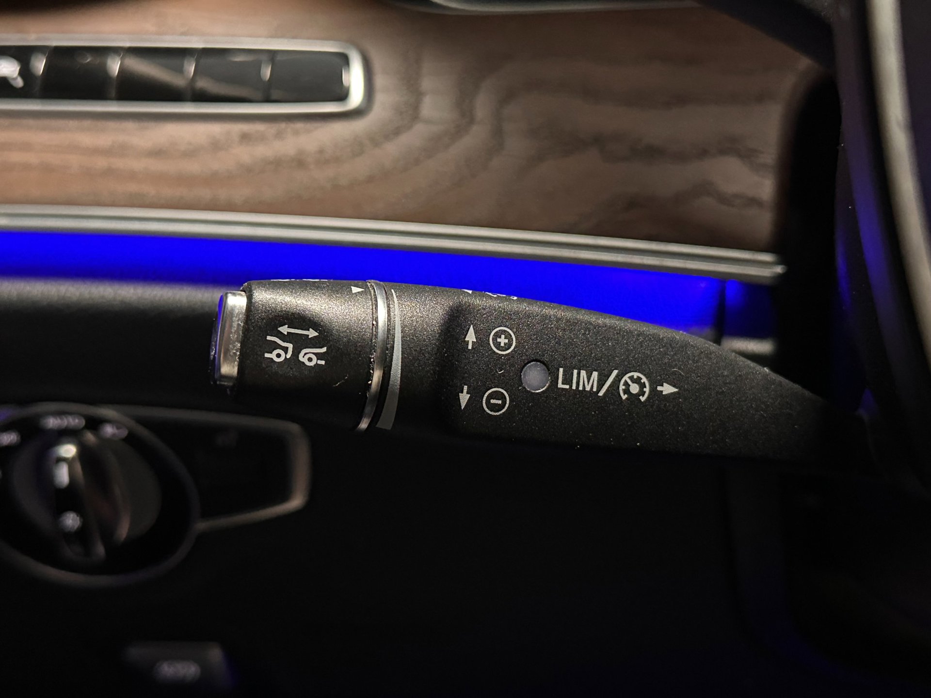 Foto van Mercedes-Benz E 200