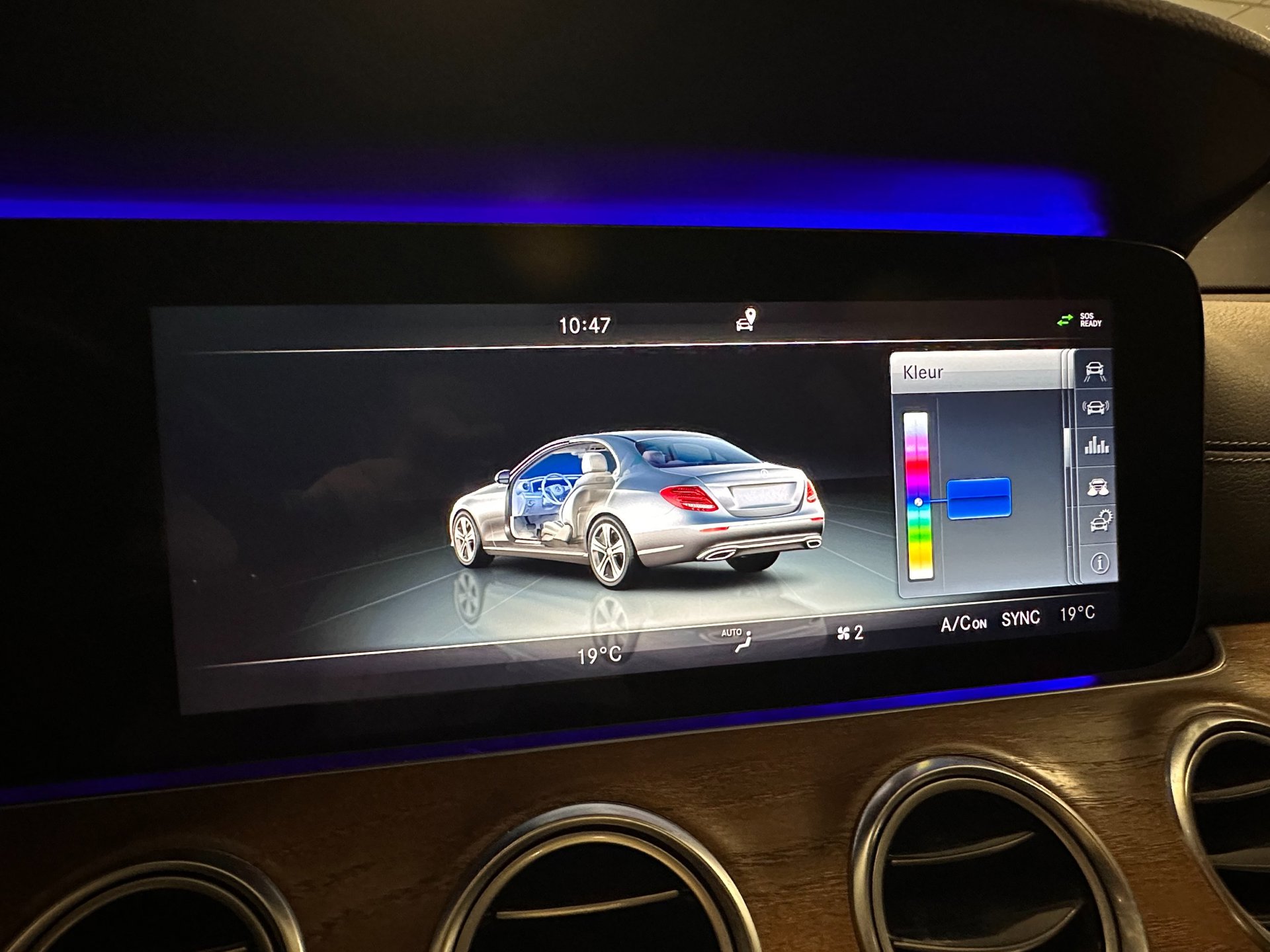 Foto van Mercedes-Benz E 200