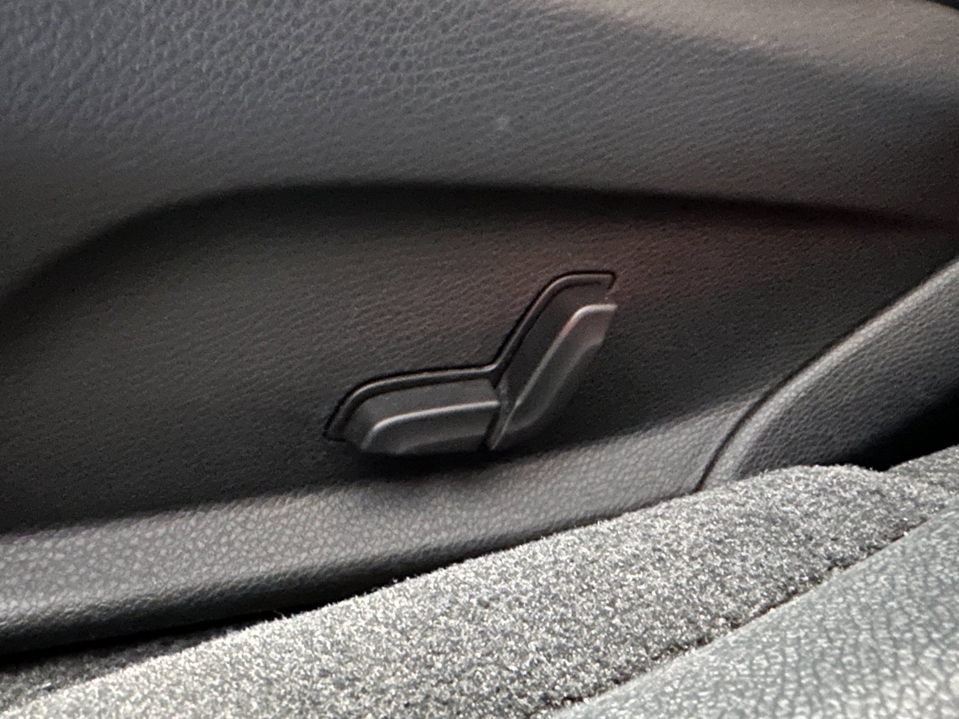Foto van Mercedes-Benz E 200