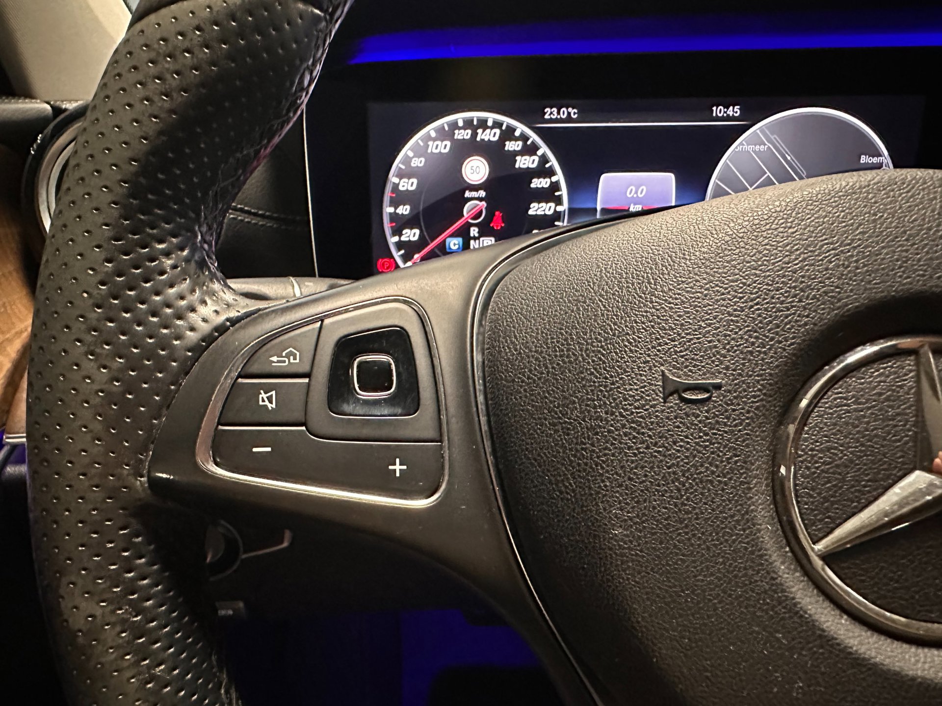 Foto van Mercedes-Benz E 200