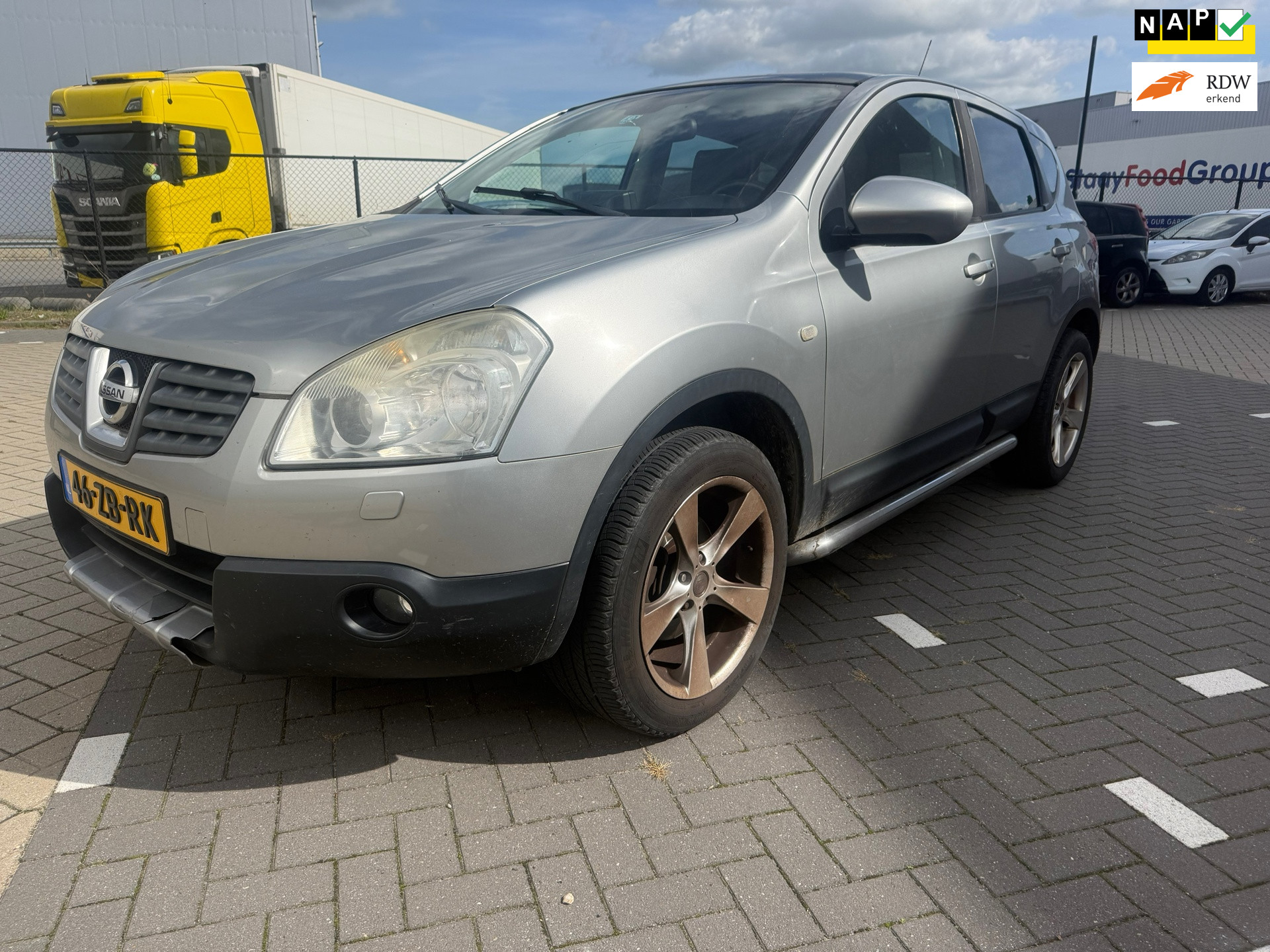 Nissan Nissan Qashqai 2.0 Tekna Premium AUTOMAAT 2008 - voorkant