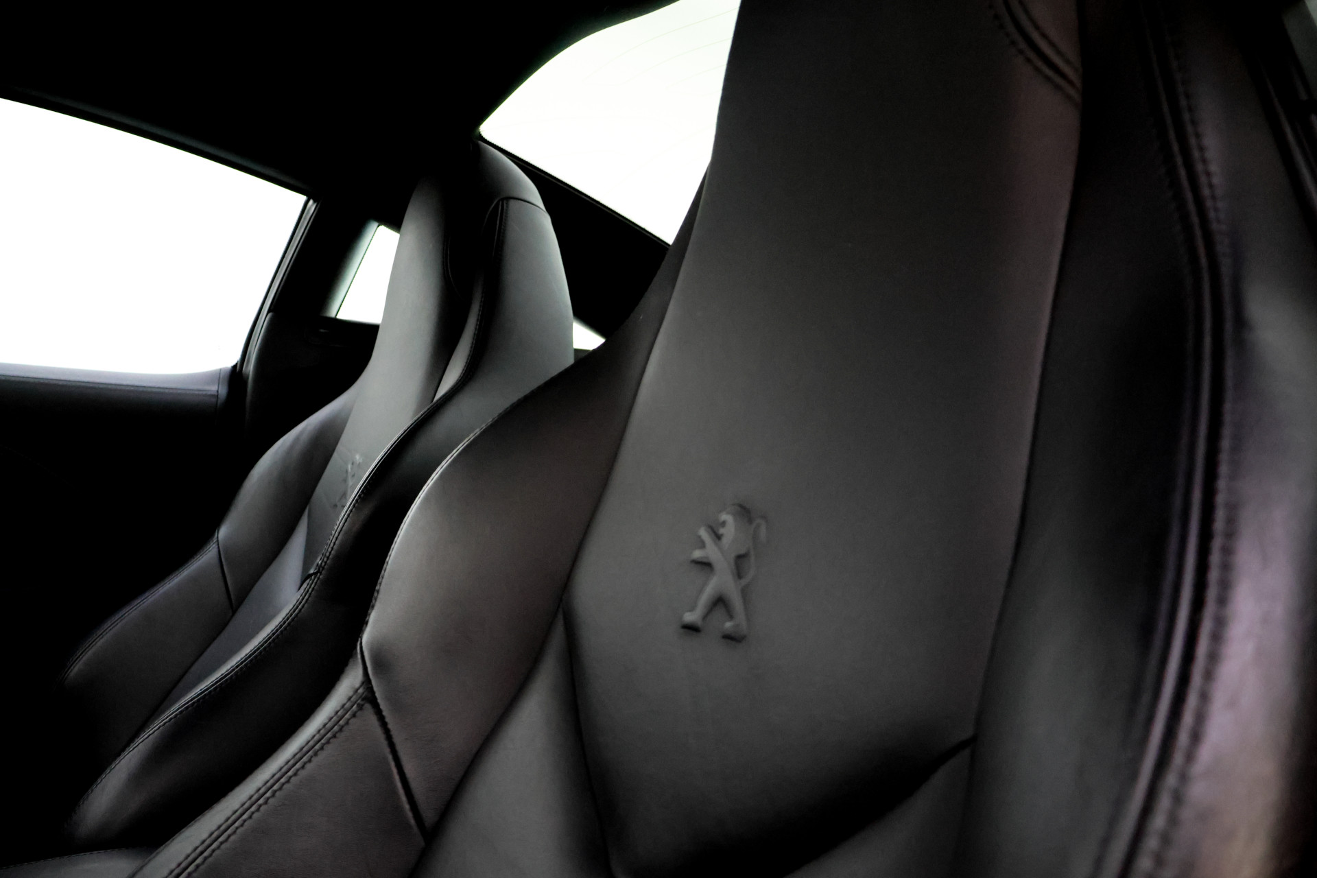 Foto van Peugeot RCZ