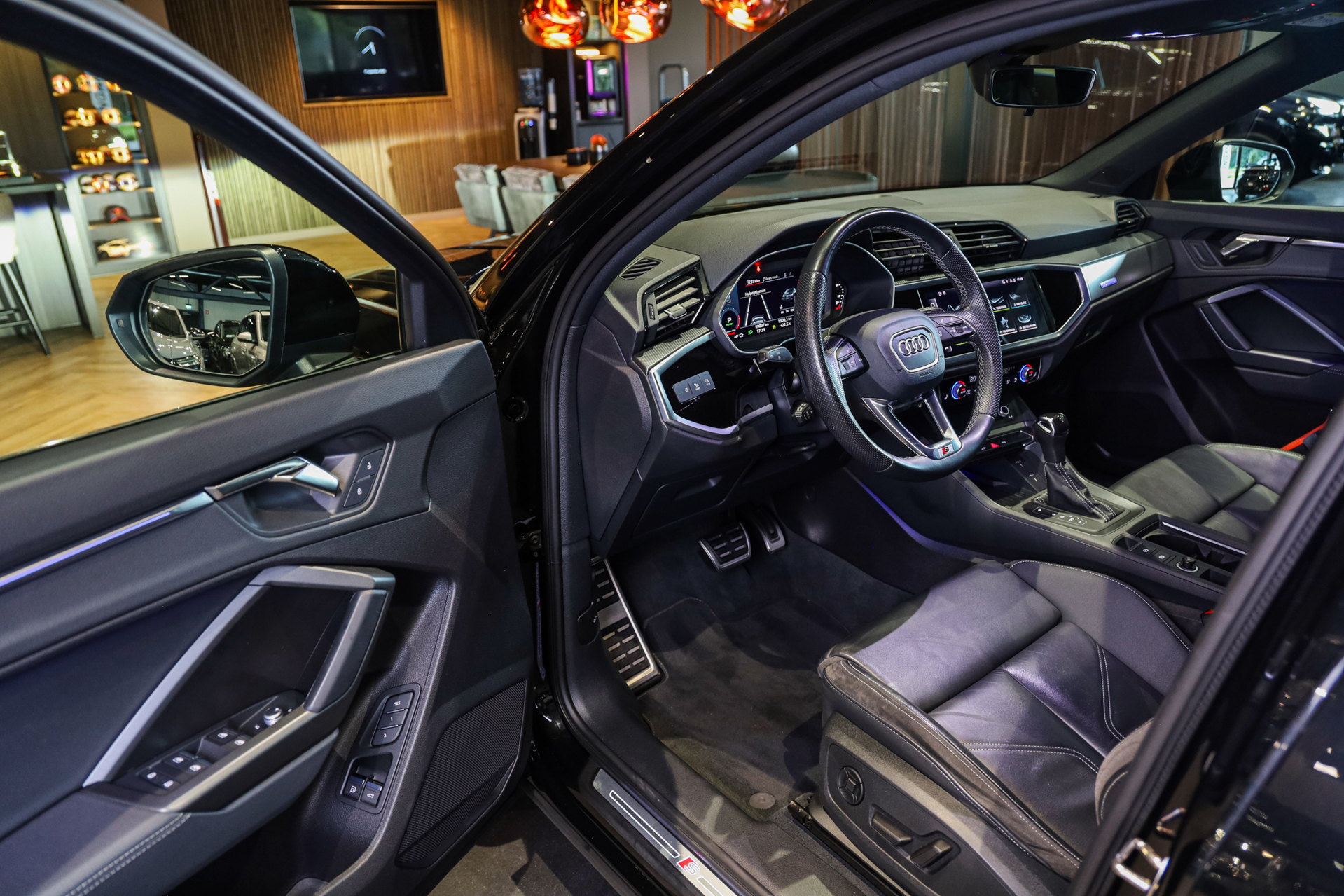 Foto van Audi Q3 Sportback E-tron