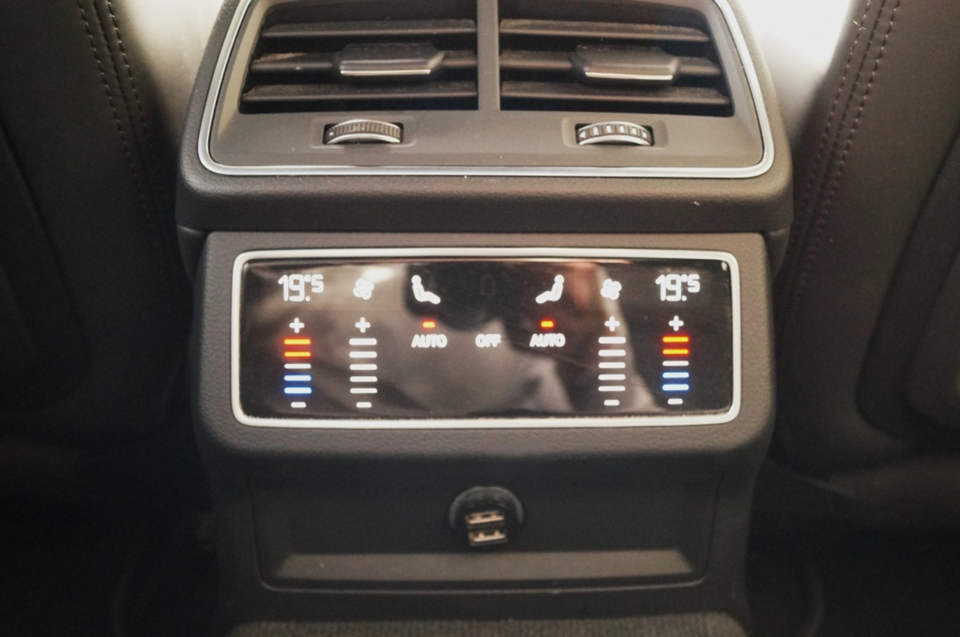 Foto van Audi A6 Avant 55 TFSI E