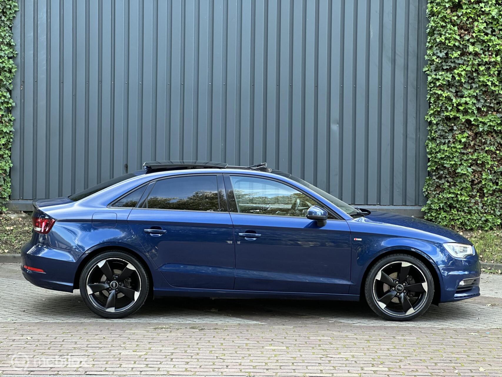 Foto van Audi A3 Limousine
