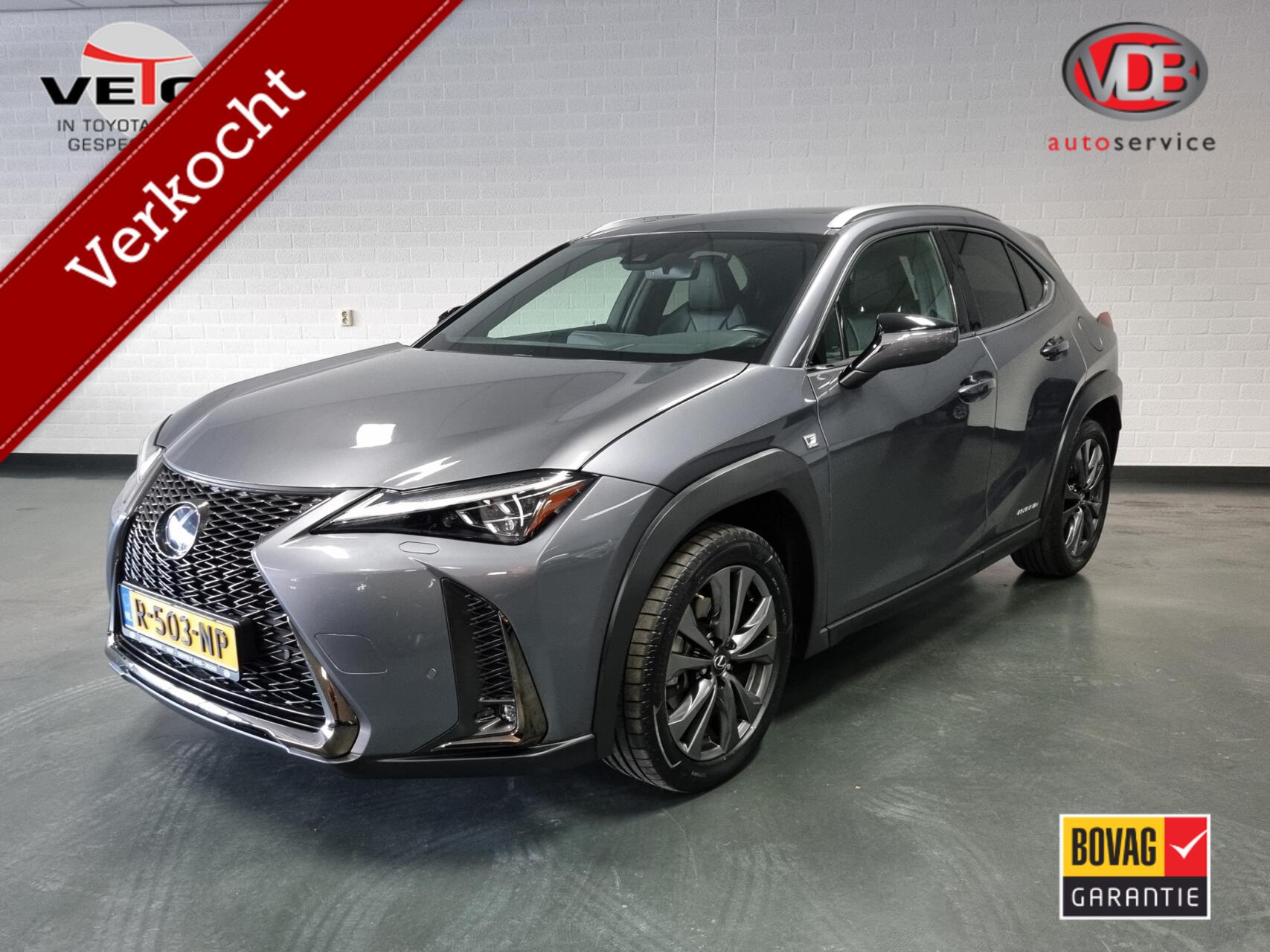 Lexus Lexus Ux250h 250h F-Sport / PDC / Schuifdak / Trekhaak 2019 - voorkant
