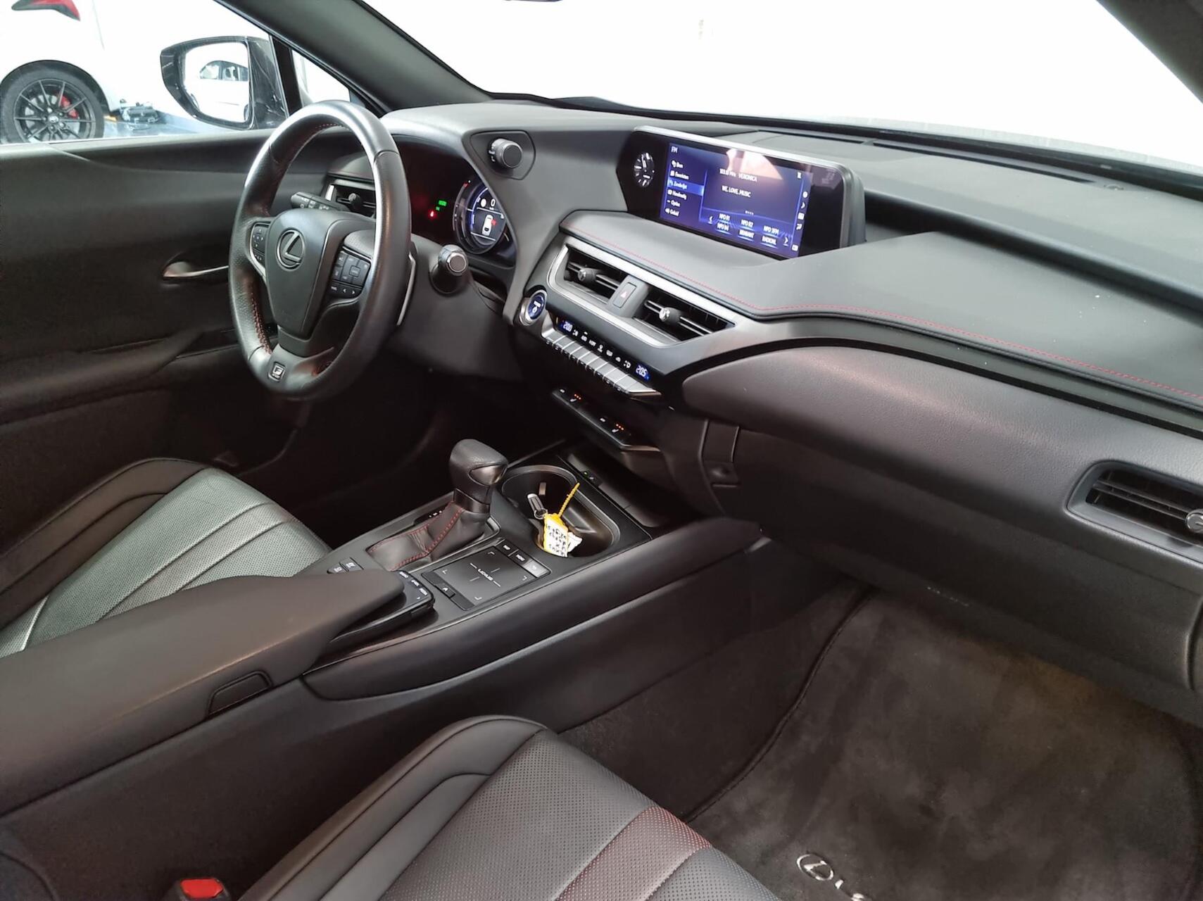 Foto van Lexus Lexus Ux250h