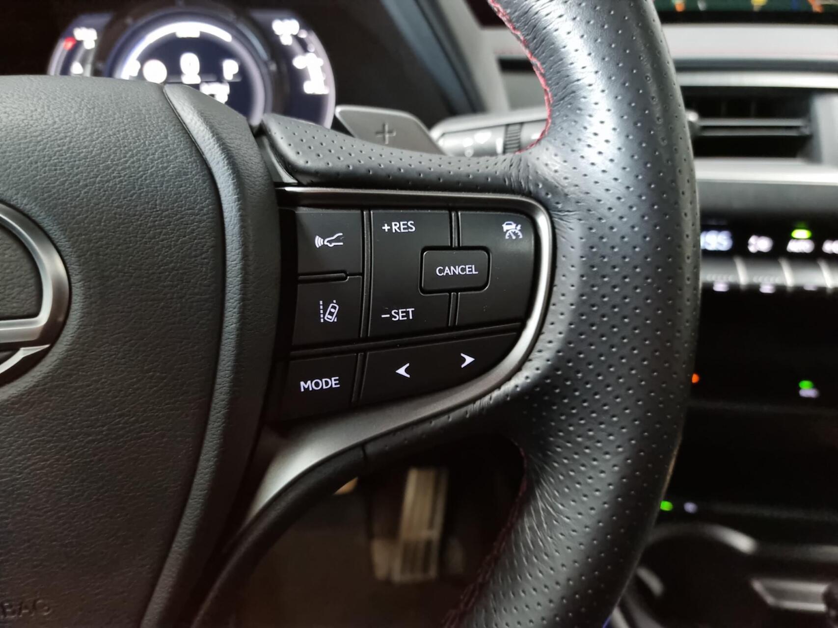 Foto van Lexus Lexus Ux250h