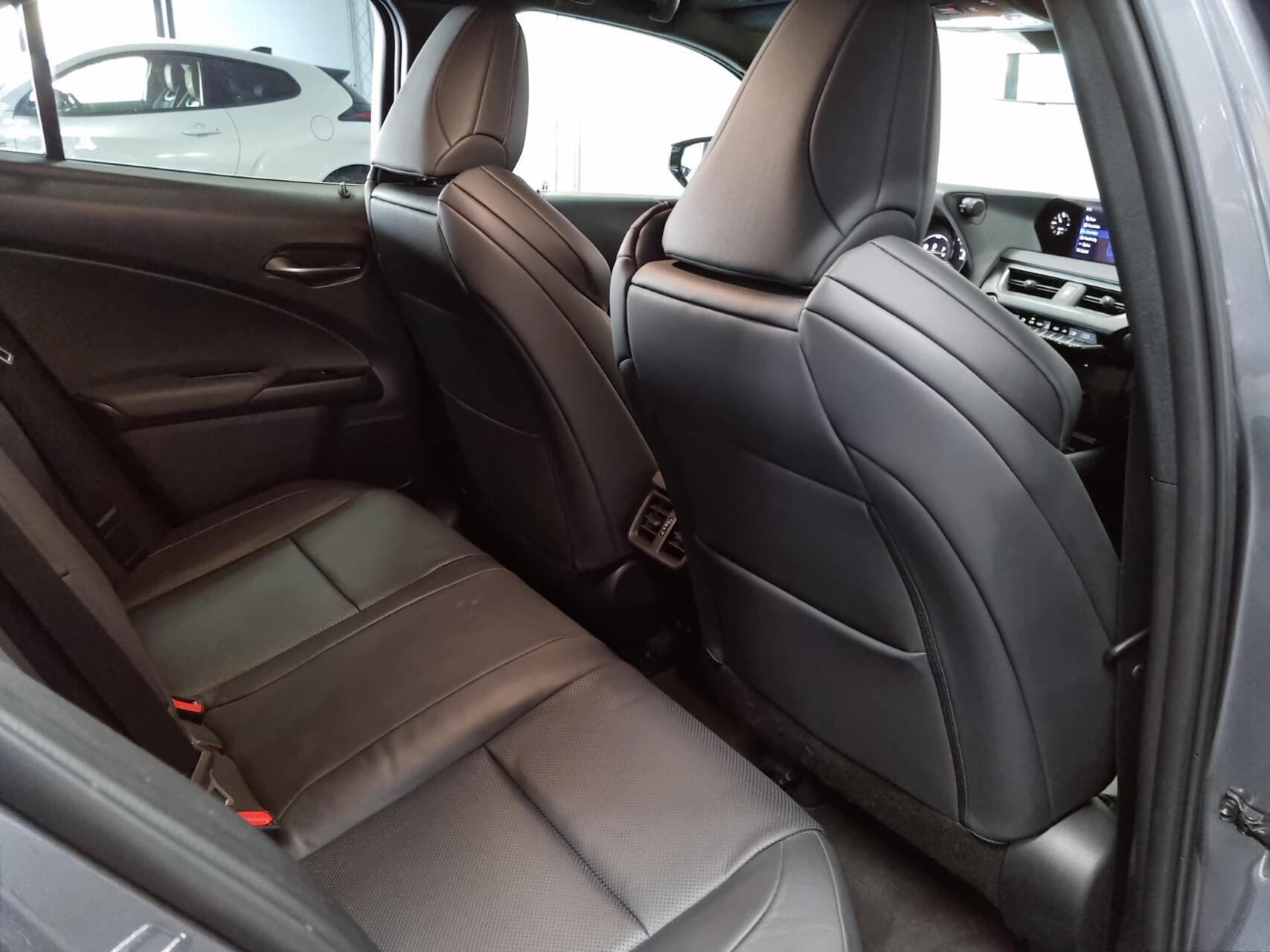 Foto van Lexus Lexus Ux250h