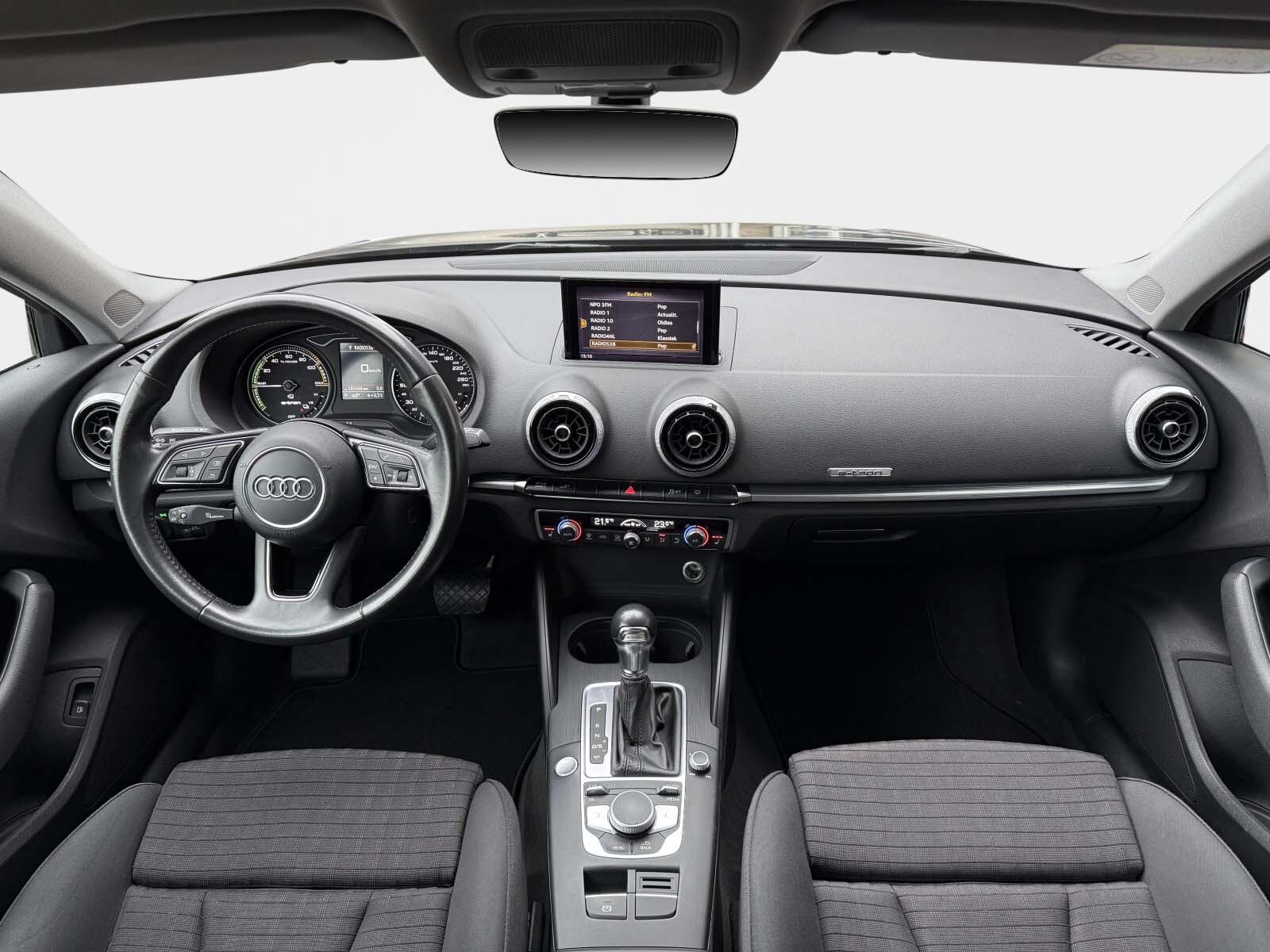 Foto van Audi A3 Sportback E-tron