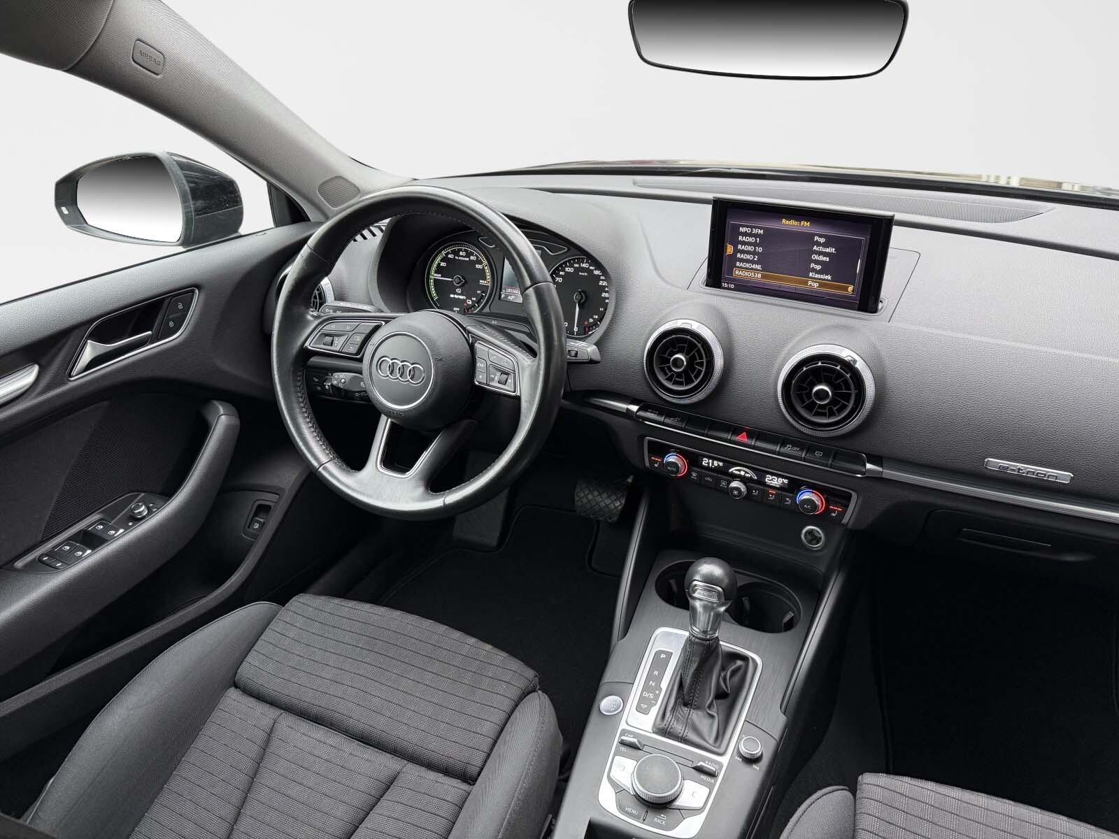 Foto van Audi A3 Sportback E-tron