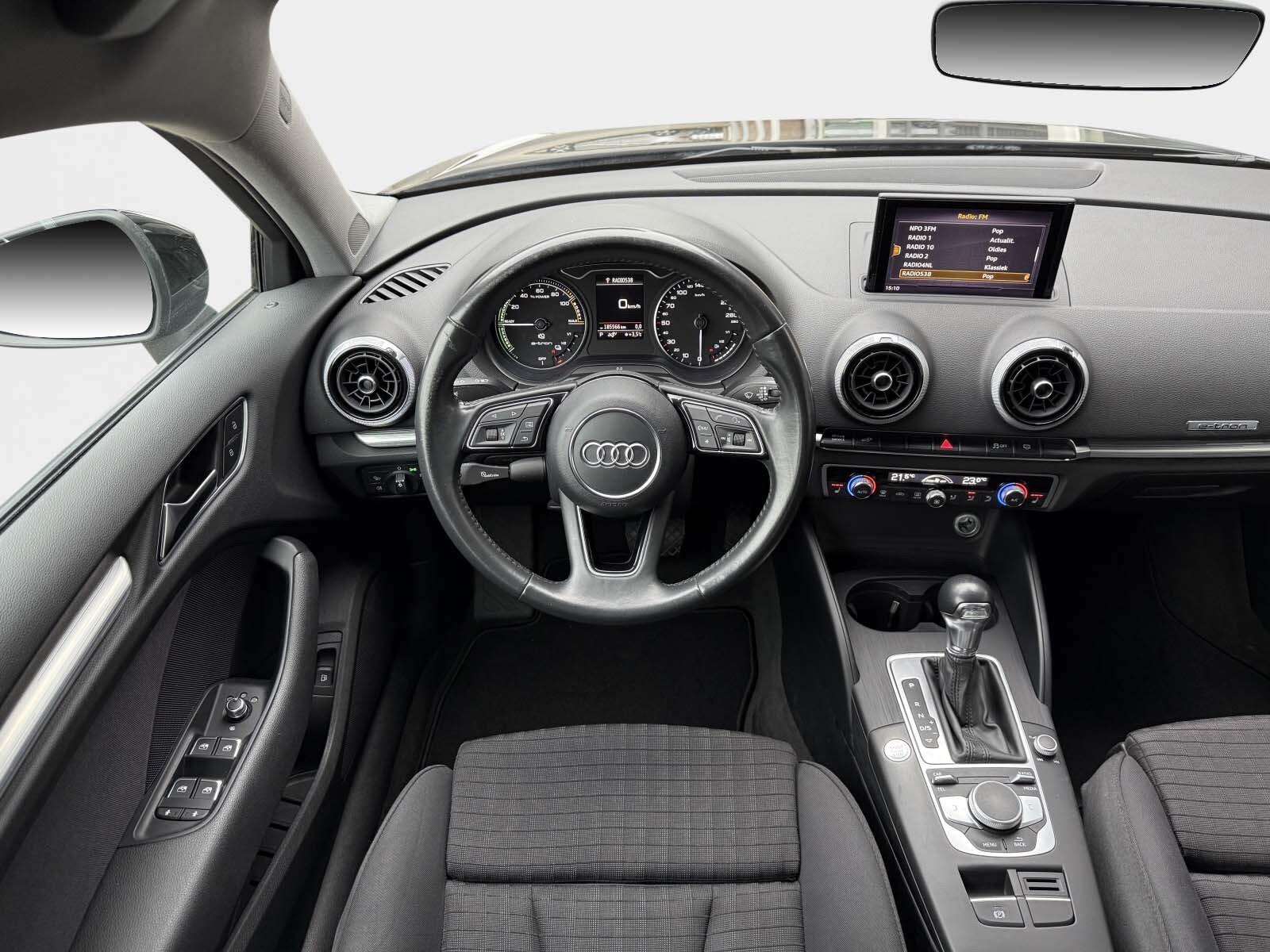 Foto van Audi A3 Sportback E-tron