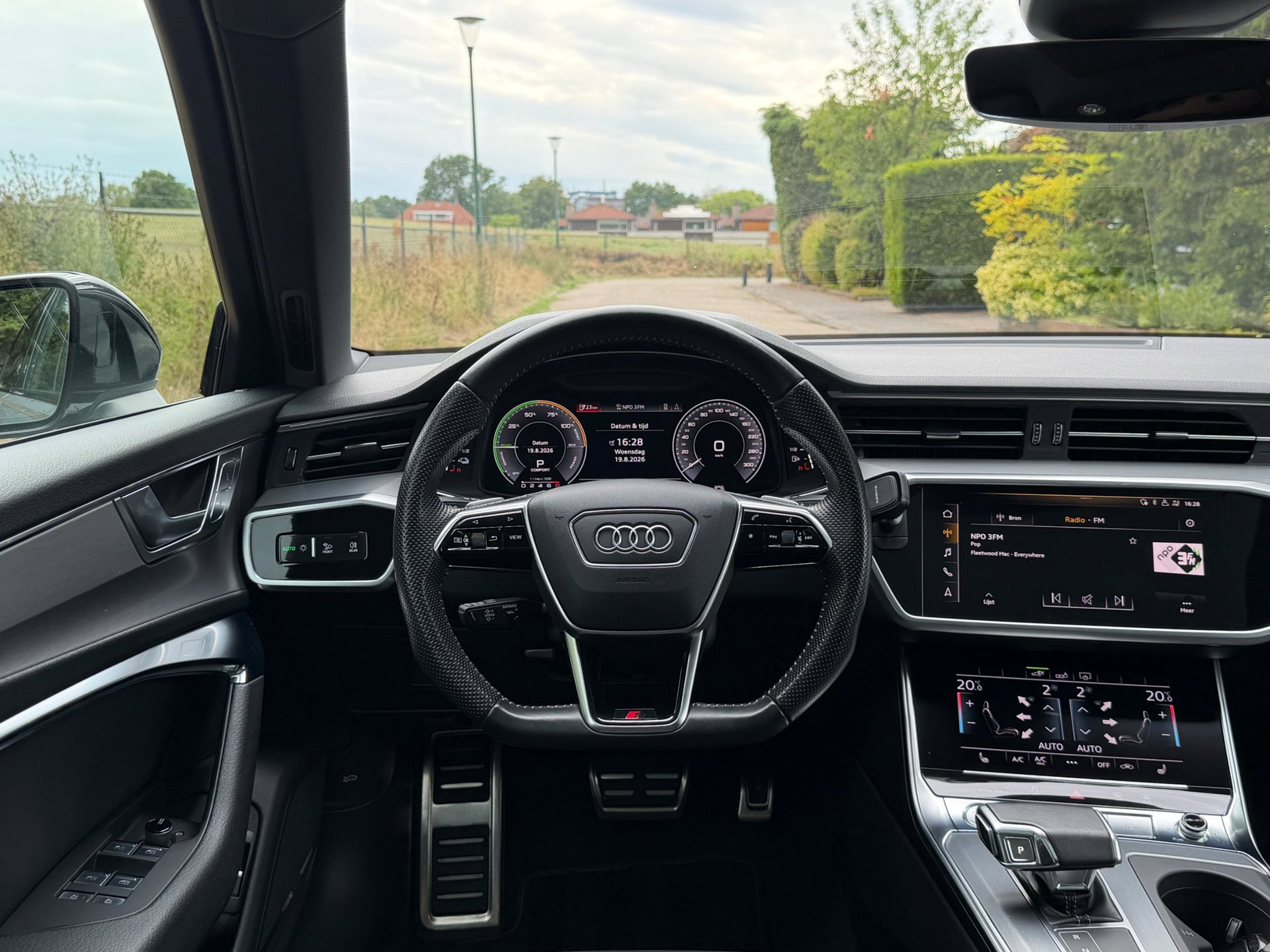 Foto van Audi A6 55 TFSI E