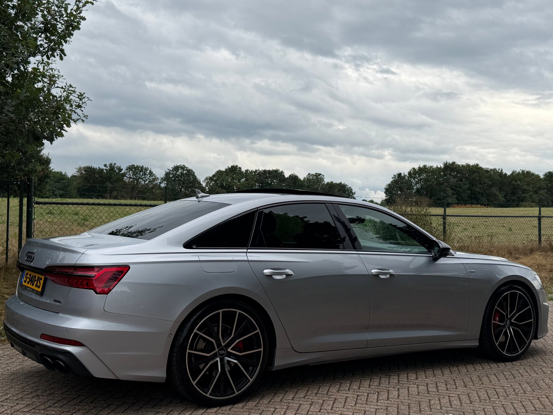 Foto van Audi A6 55 TFSI E