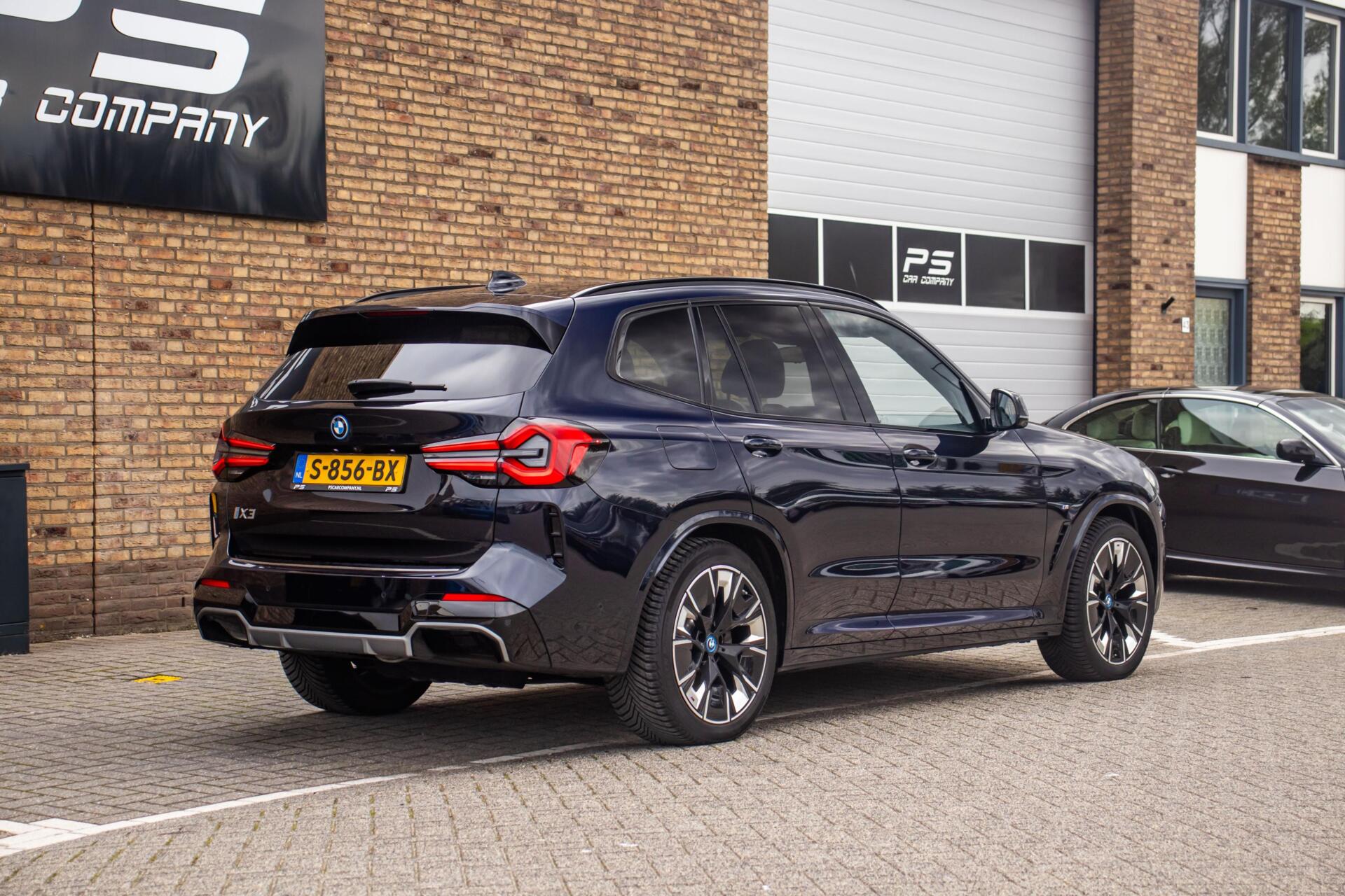 Foto van BMW Ix3
