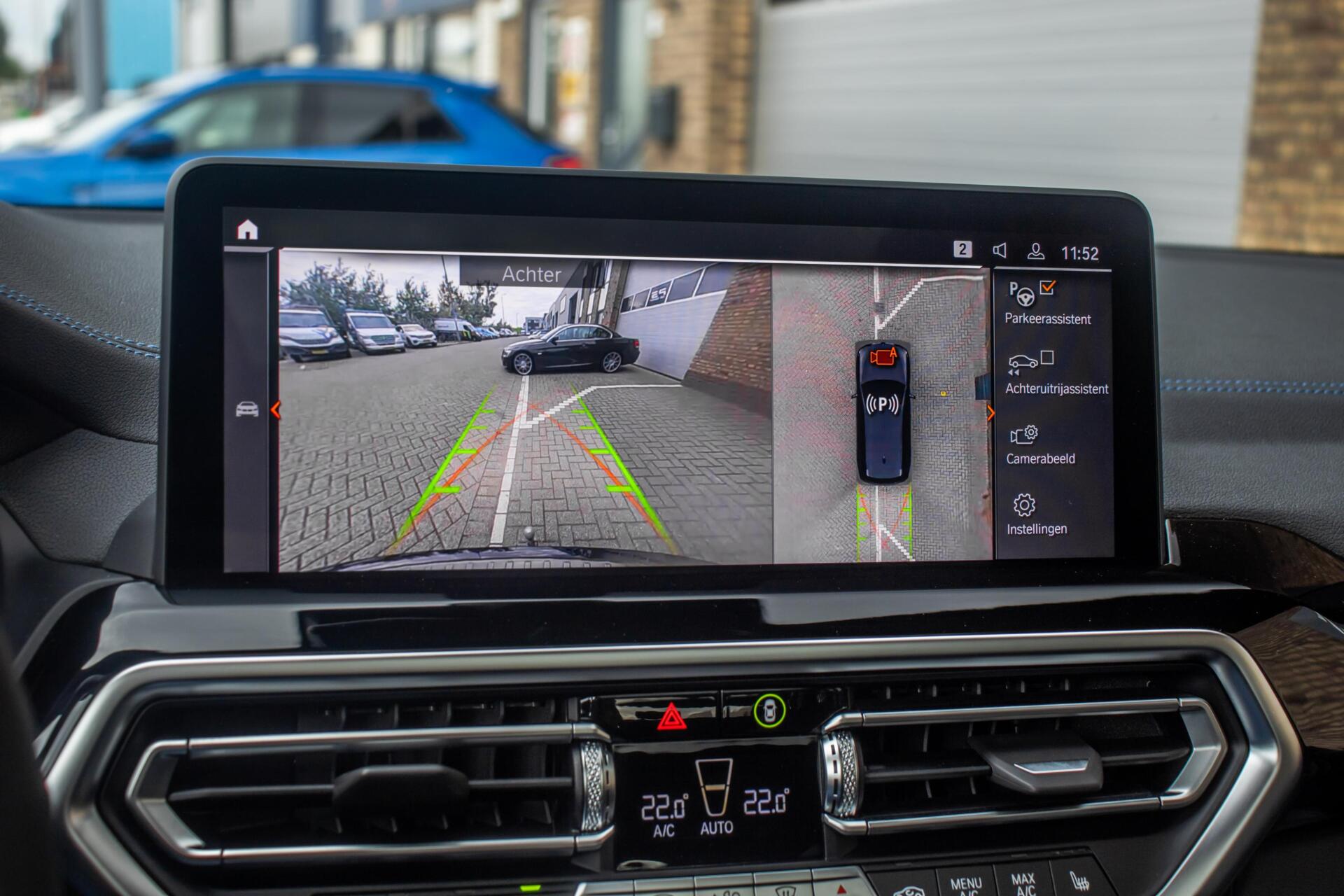 Foto van BMW Ix3