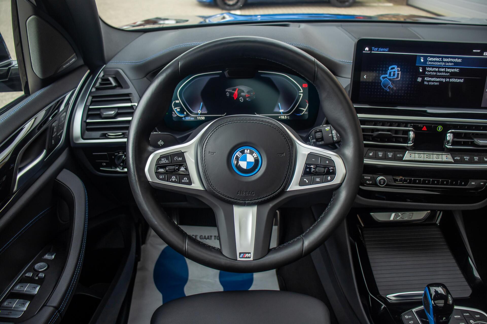 Foto van BMW Ix3