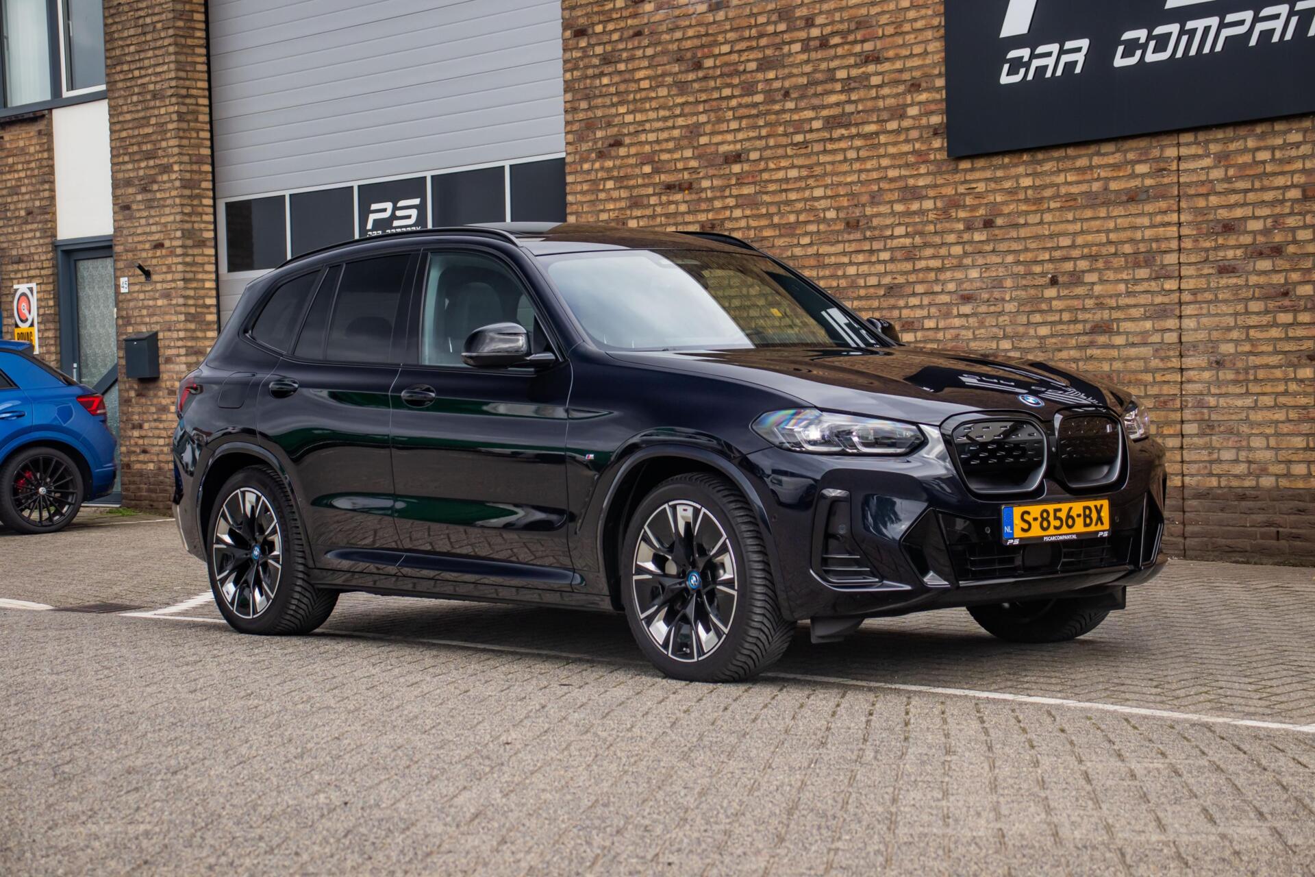 Foto van BMW Ix3