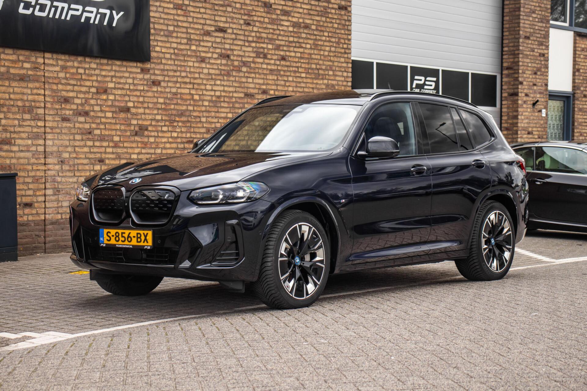 Foto van BMW Ix3