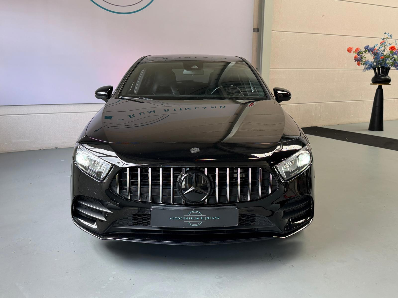 Foto van Mercedes-Benz A 250 E