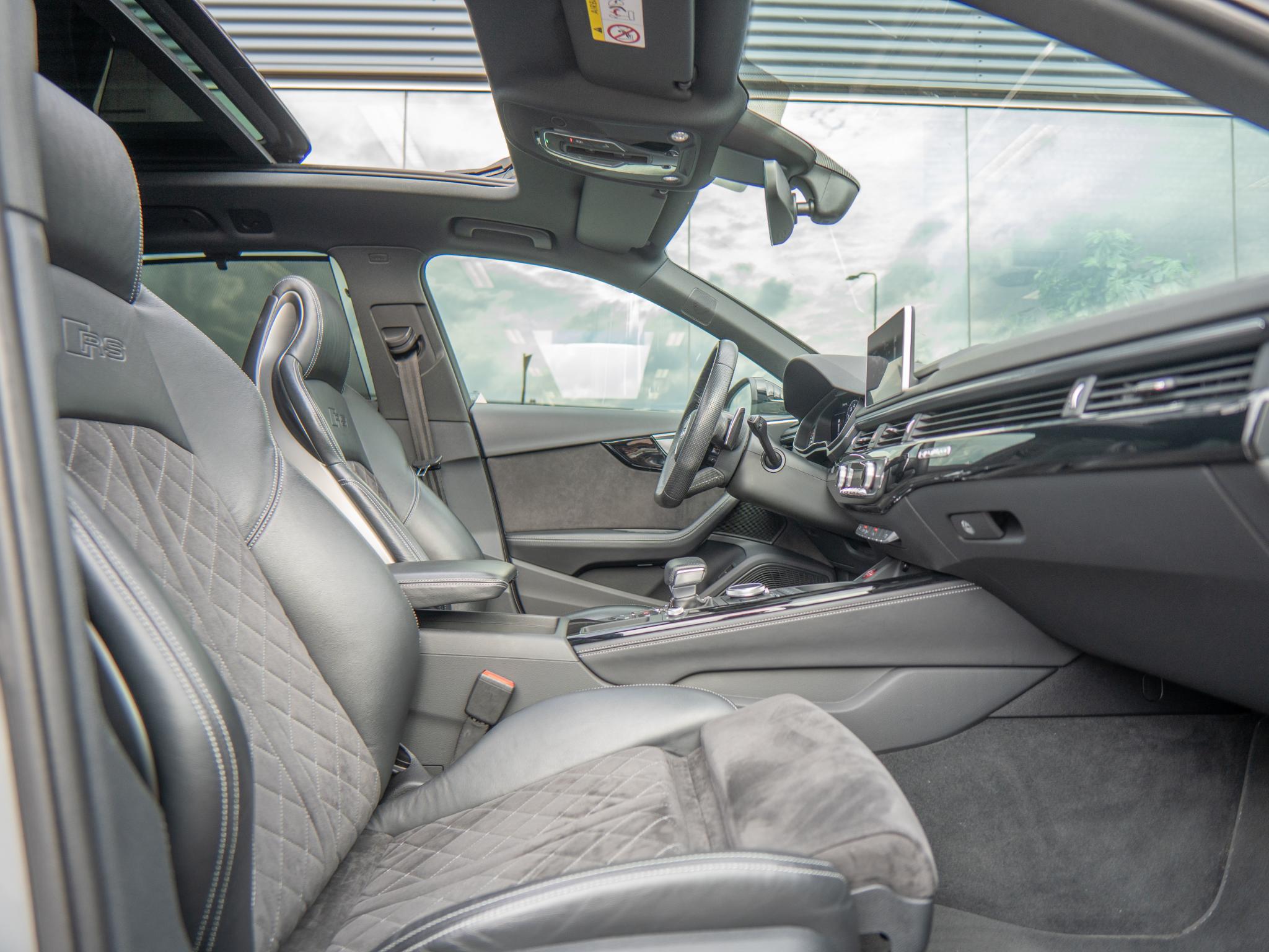 Foto van Audi RS 4 Avant